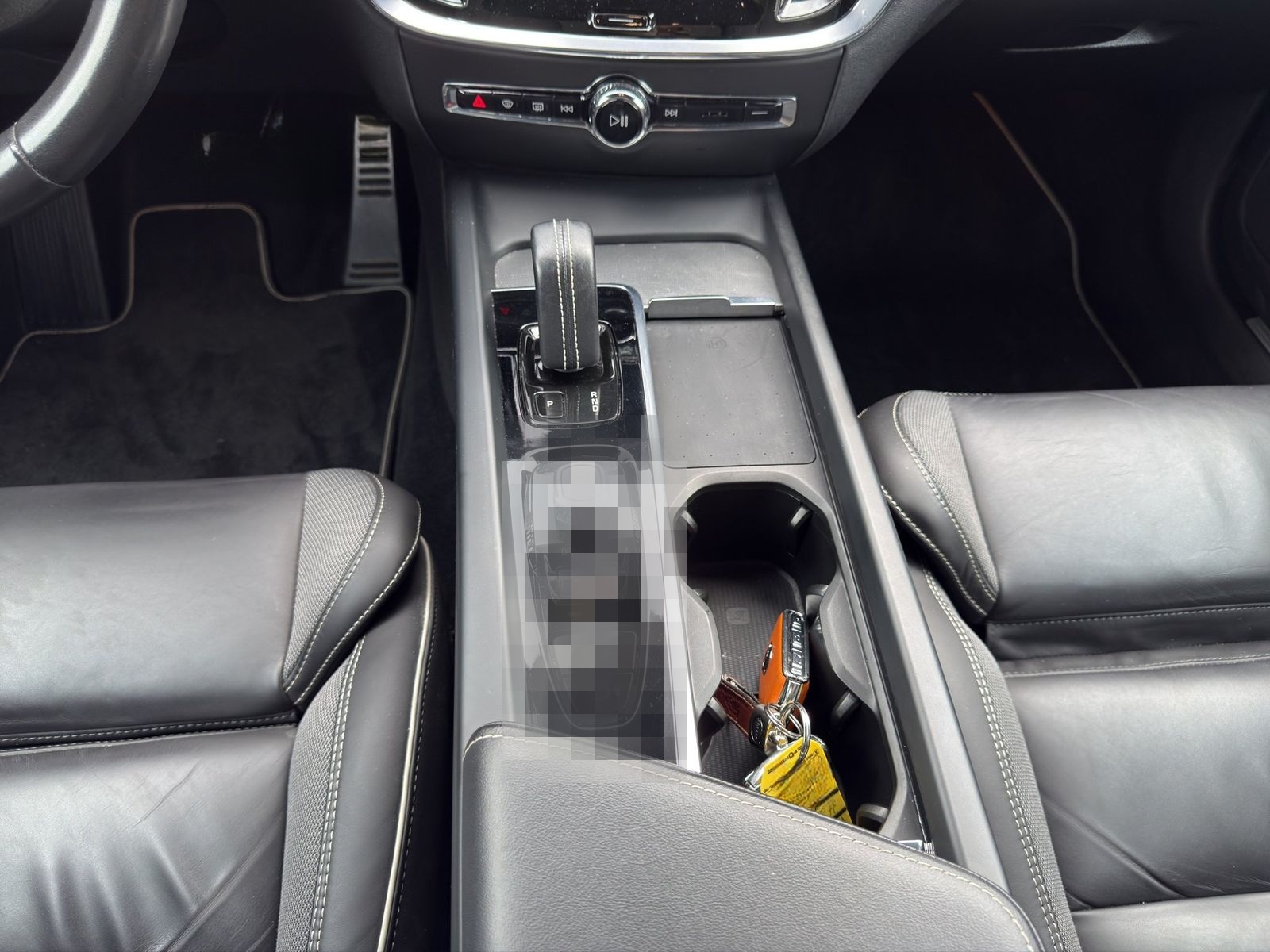 Volvo V 60 B4 R Design (EURO 6d)(OPF) foto 14