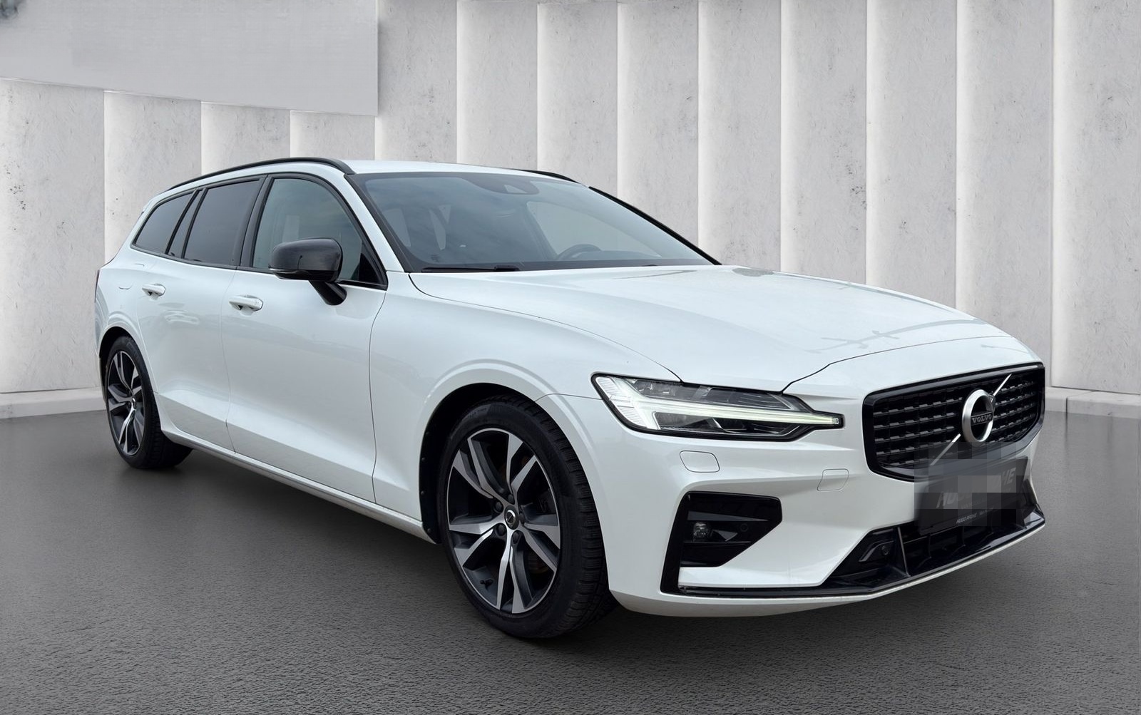 Volvo V 60 B4 R Design (EURO 6d)(OPF) foto 7