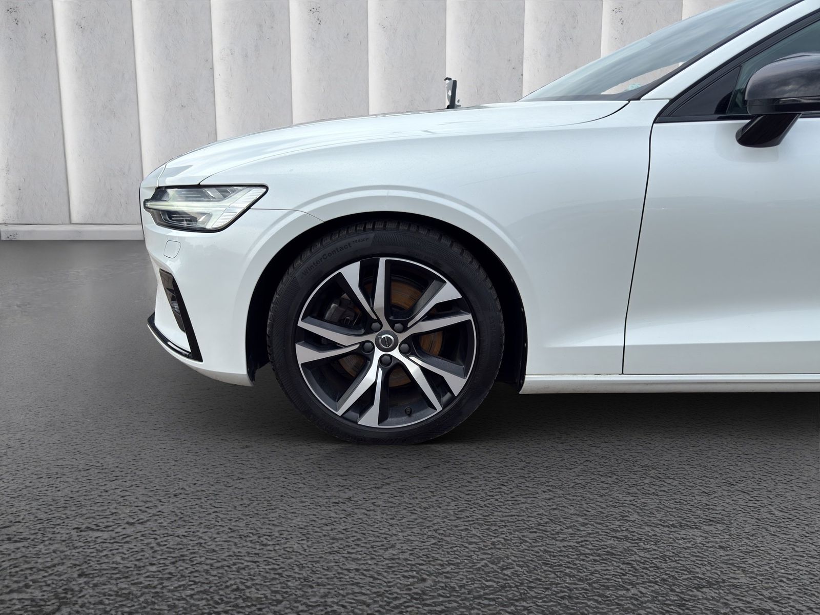 Volvo V 60 B4 R Design (EURO 6d)(OPF) foto 9