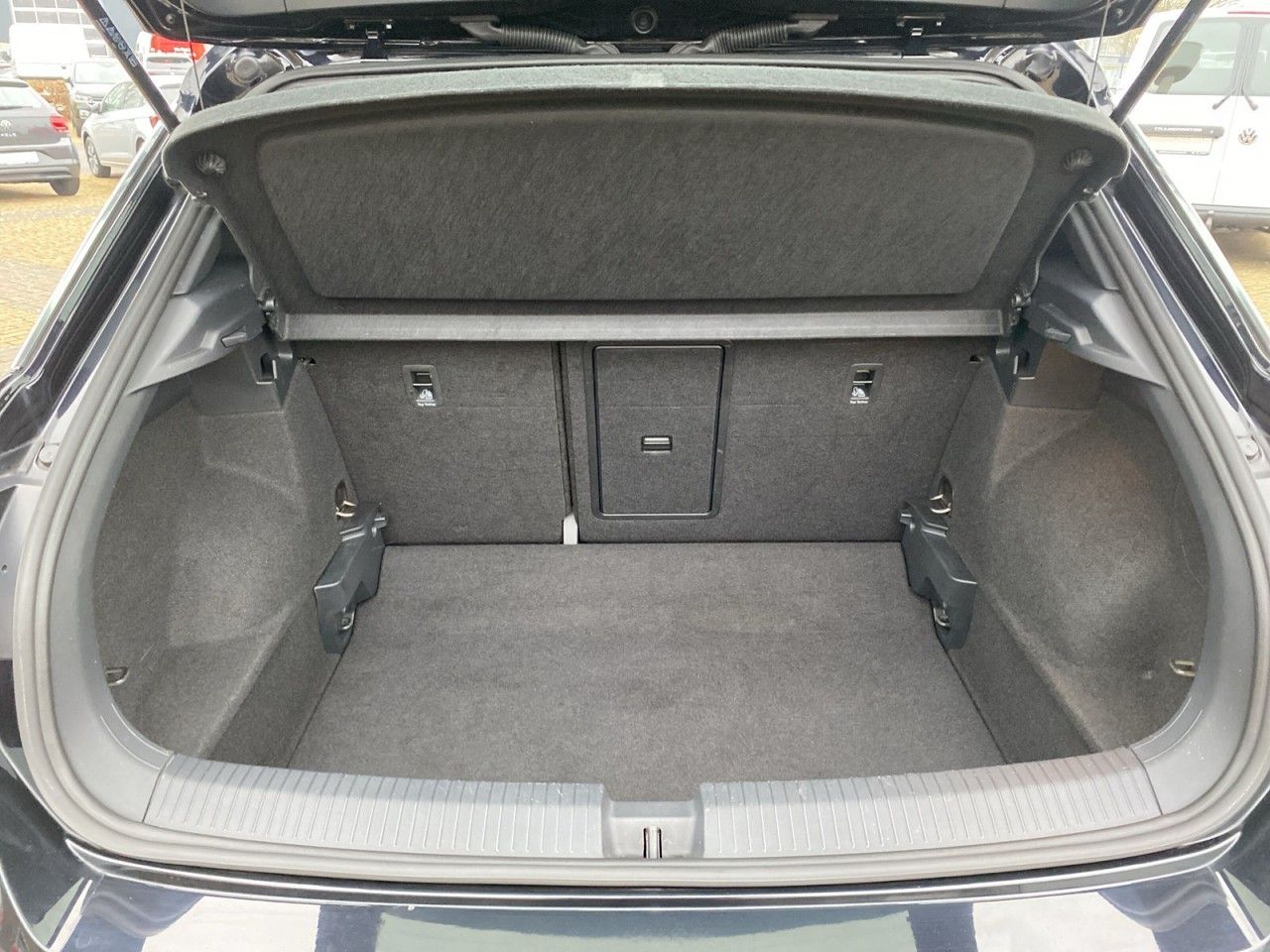 Volkswagen T-Roc 1.5 TSI Sport*Apple CarPlay*ALU Suzuka 19  foto 6