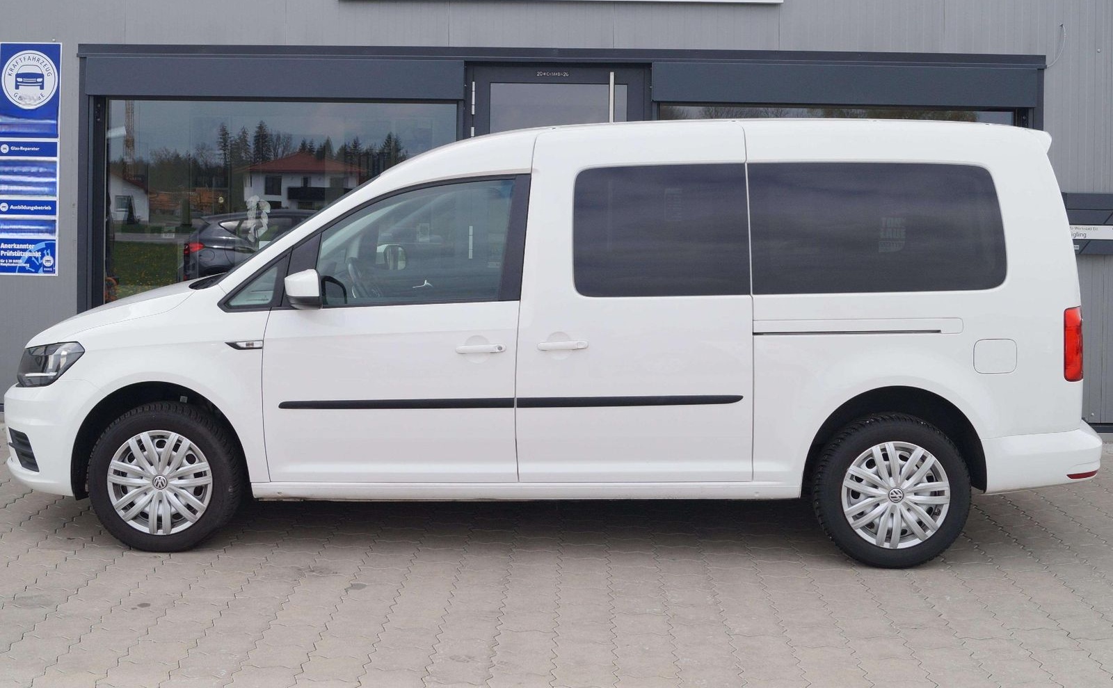 Volkswagen Caddy Maxi Trendline BMT foto 2