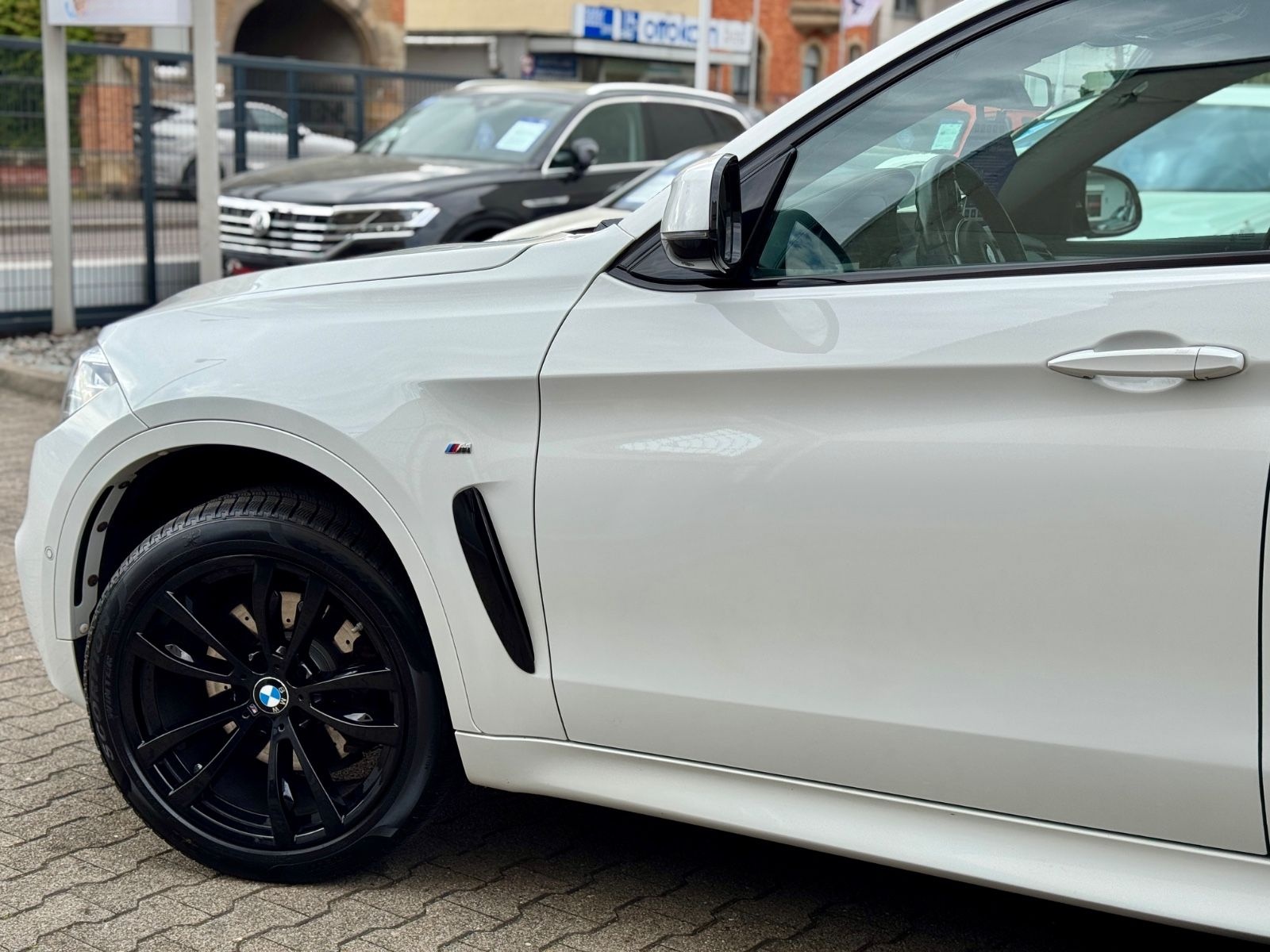 BMW X6 xDrive40d M-Sport*HUD*SOFT*LED*SD*AHK*STH*360 foto 12