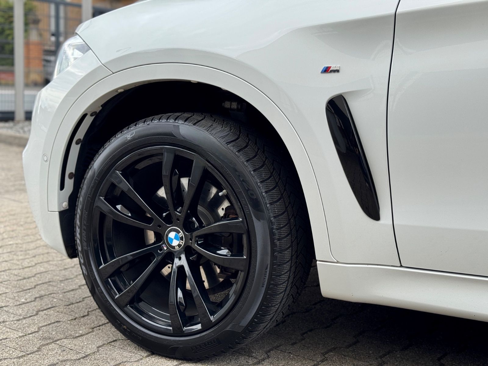 BMW X6 xDrive40d M-Sport*HUD*SOFT*LED*SD*AHK*STH*360 foto 19