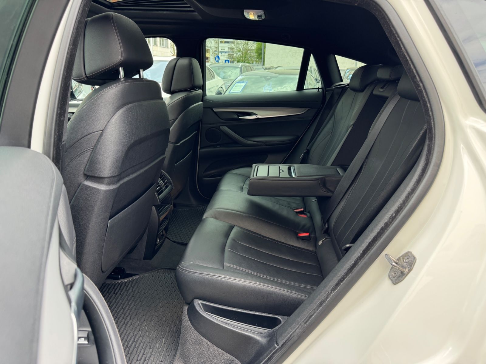BMW X6 xDrive40d M-Sport*HUD*SOFT*LED*SD*AHK*STH*360 foto 21