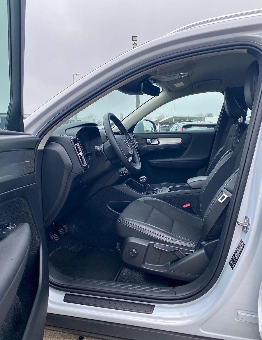 Volvo XC 40 XC40 Momentum Pro Bodykit Kamera, AHZV, SH foto 3