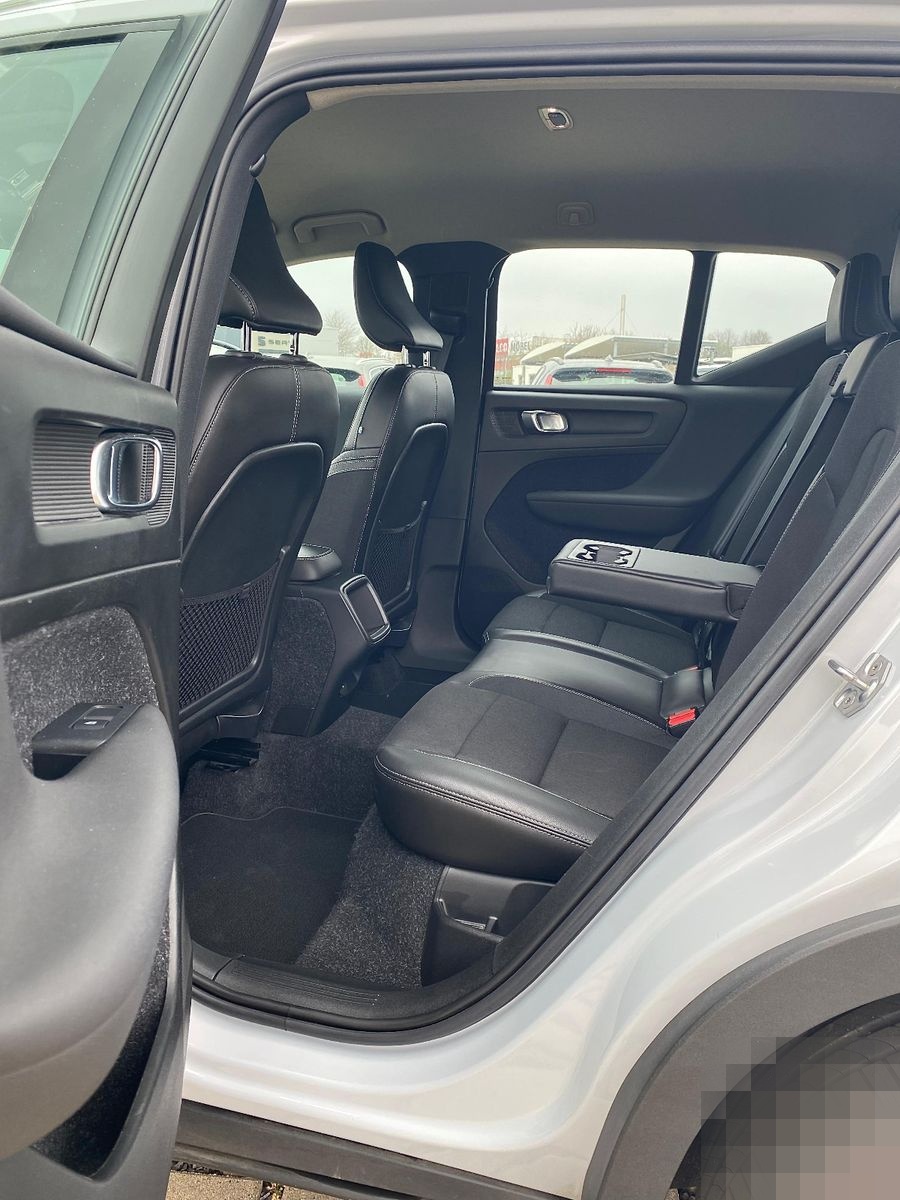 Volvo XC 40 XC40 Momentum Pro Bodykit Kamera, AHZV, SH foto 5