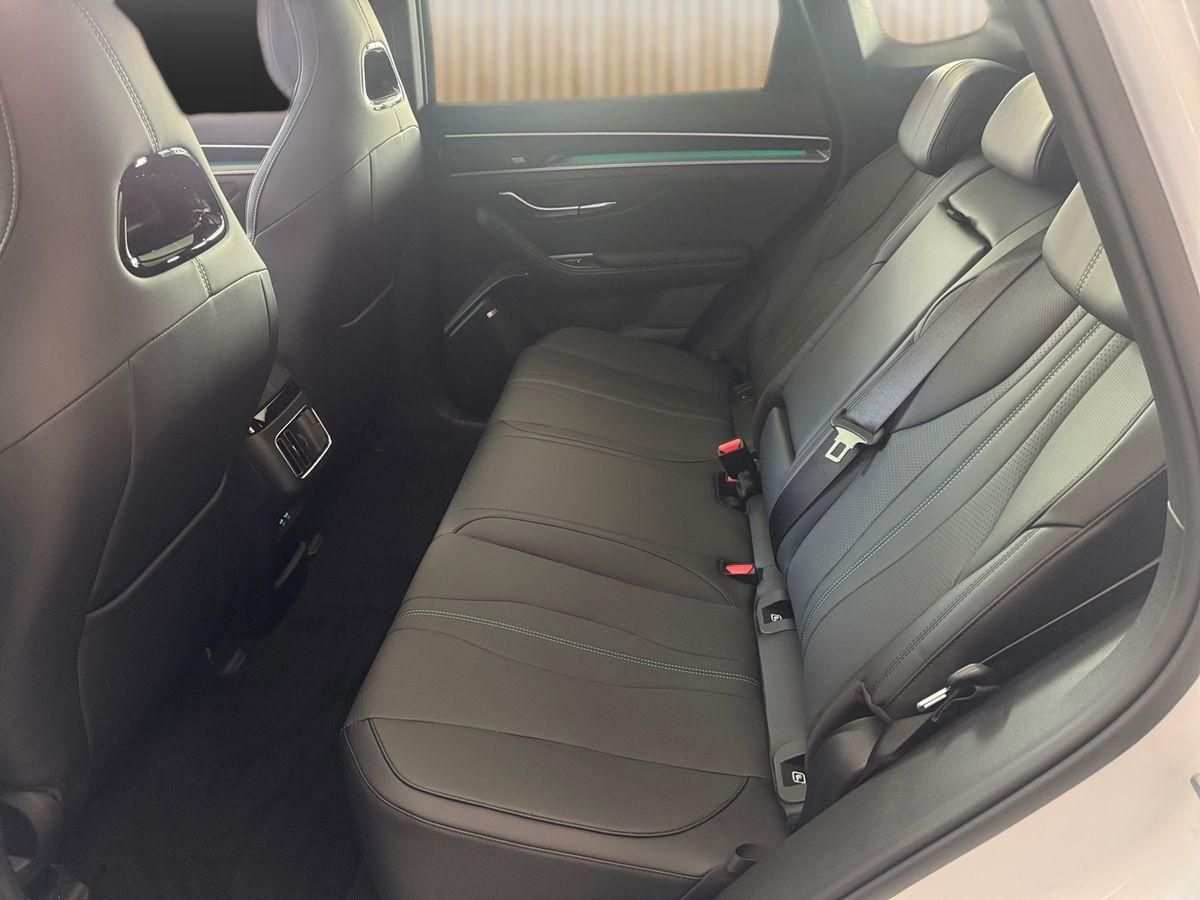 BYD SEAL U 160 kW Design HeadUp foto 12