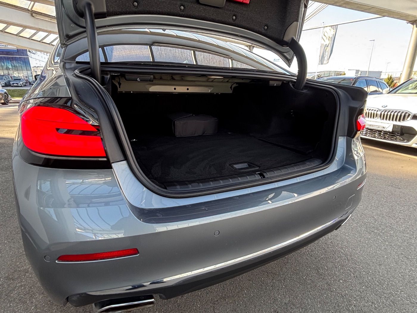 BMW 530e Lim. Lux. HUD//IntAL/SoClos/ACC 2J.GARANTIE foto 23