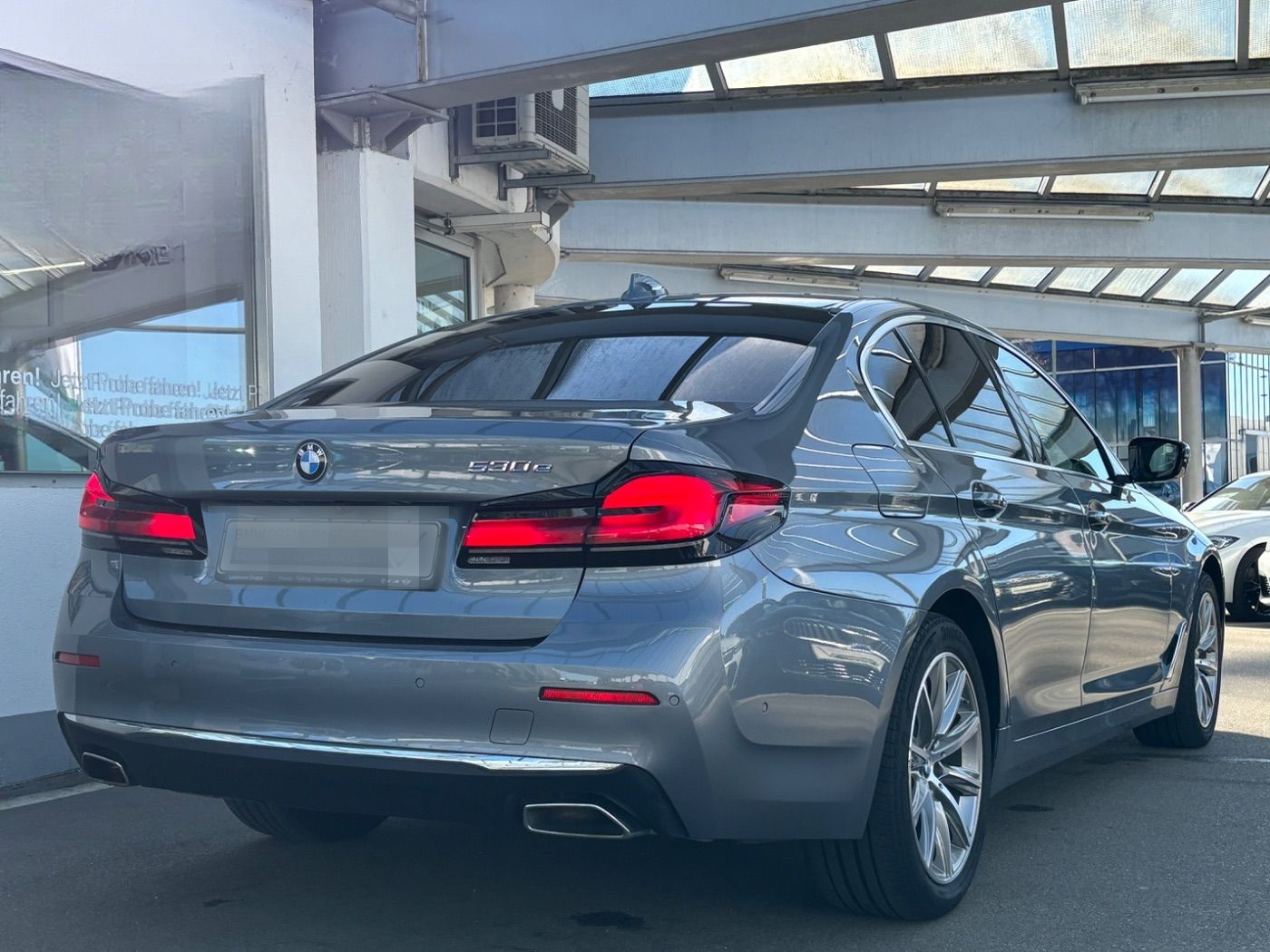 BMW 530e Lim. Lux. HUD//IntAL/SoClos/ACC 2J.GARANTIE foto 4