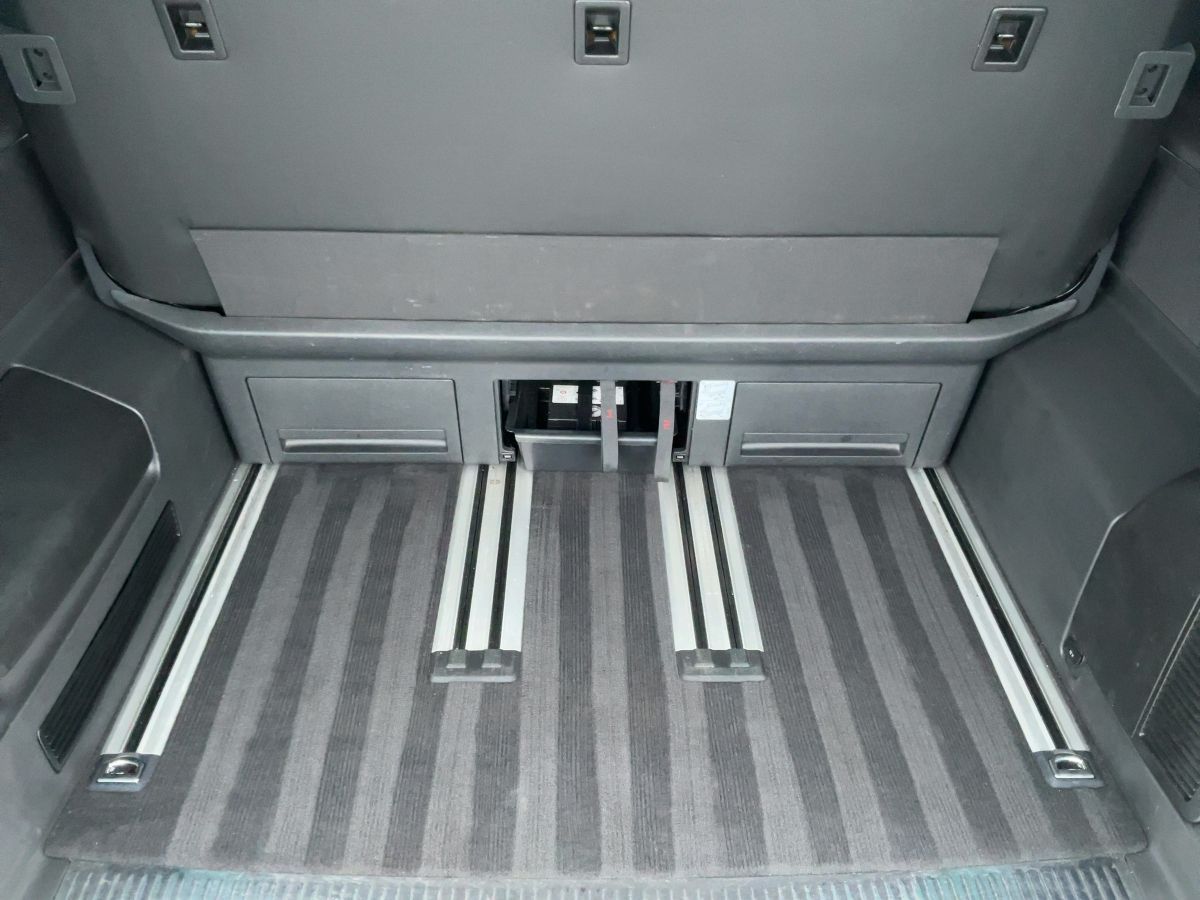 Volkswagen T6.1 Multivan 2.0 TDI 4M GENERATION SIX NAV+ACC foto 13