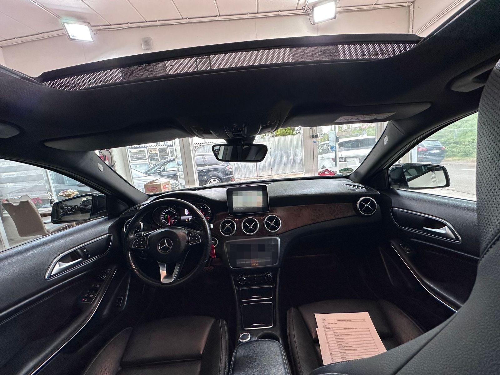 Mercedes-Benz GLA 200 DCT "Urban"Automatik Panorama Leder AHK foto 2