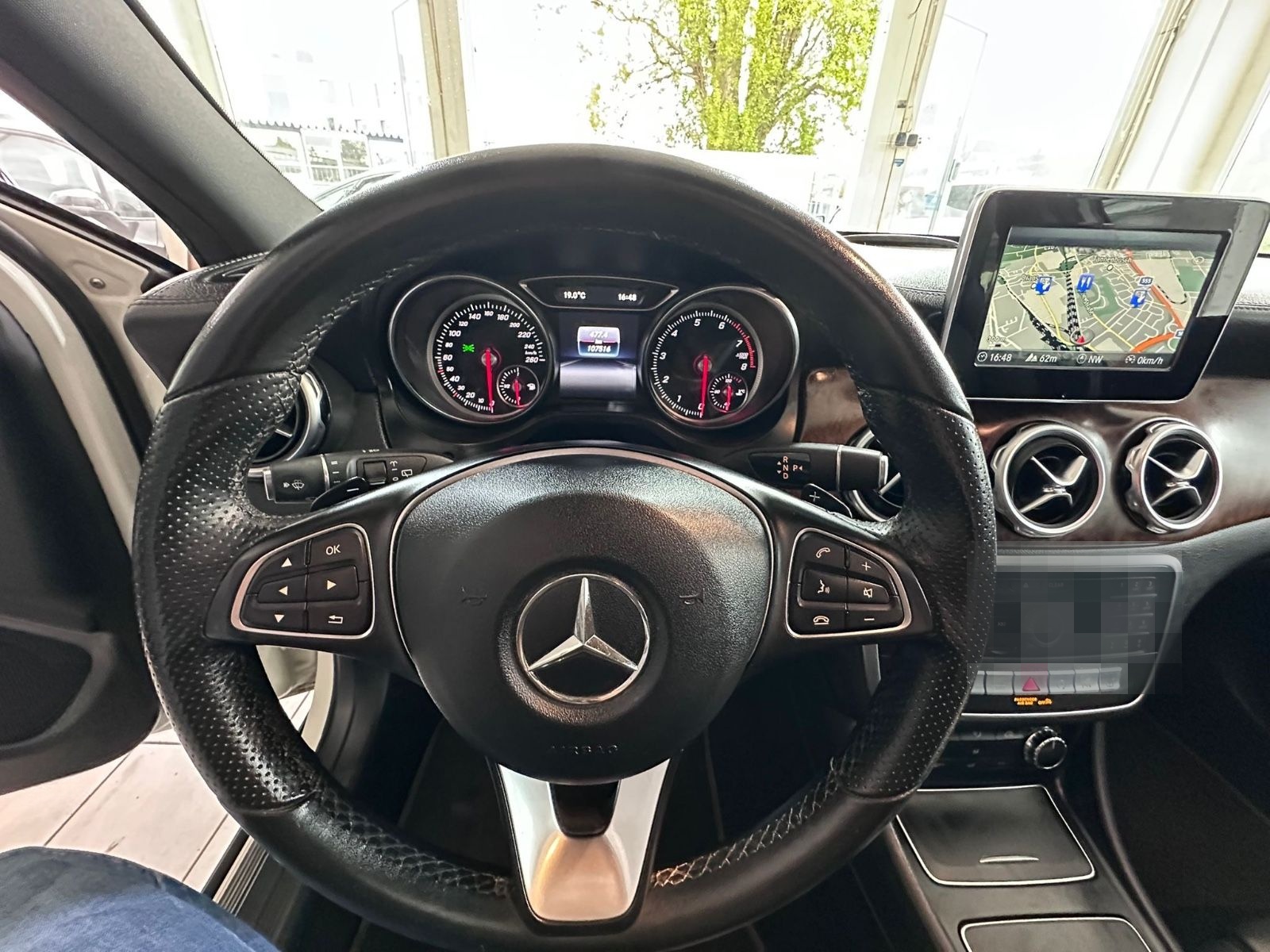 Mercedes-Benz GLA 200 DCT "Urban"Automatik Panorama Leder AHK foto 14