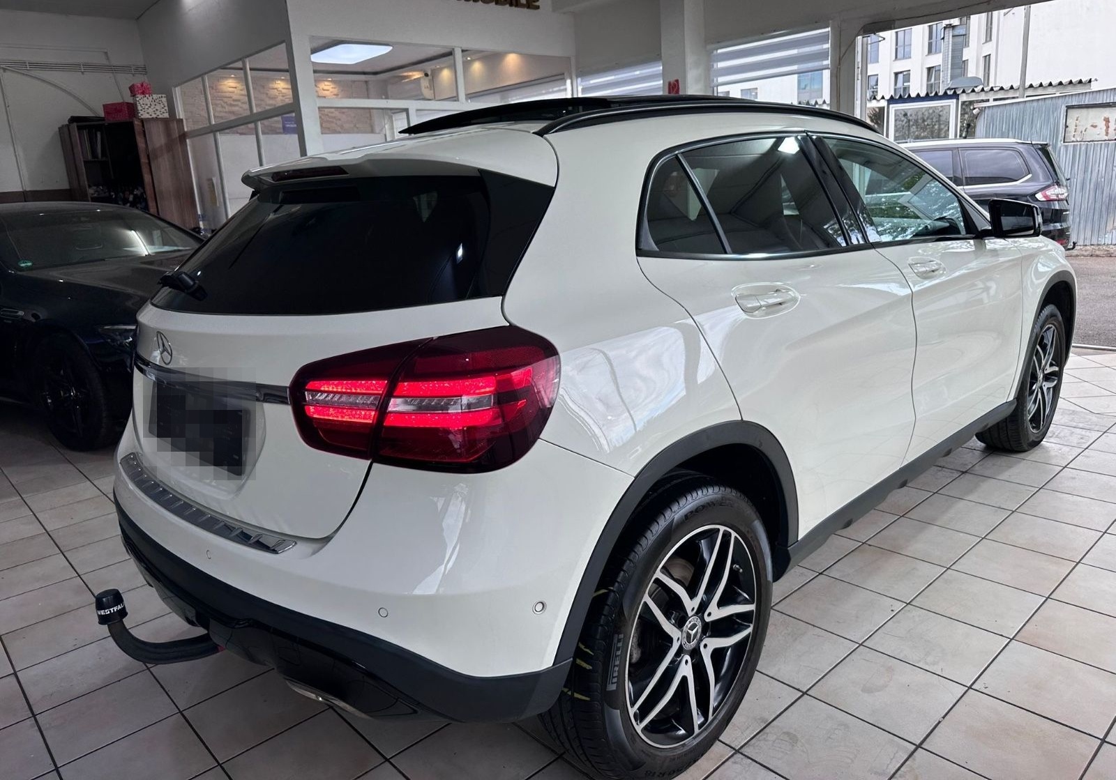 Mercedes-Benz GLA 200 DCT "Urban"Automatik Panorama Leder AHK foto 5