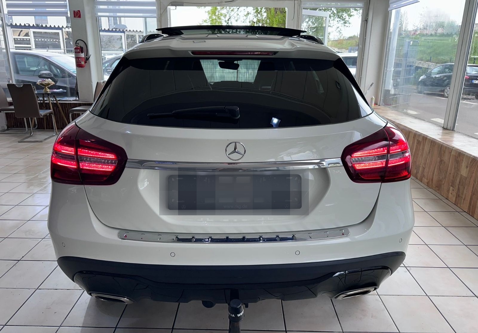 Mercedes-Benz GLA 200 DCT "Urban"Automatik Panorama Leder AHK foto 8