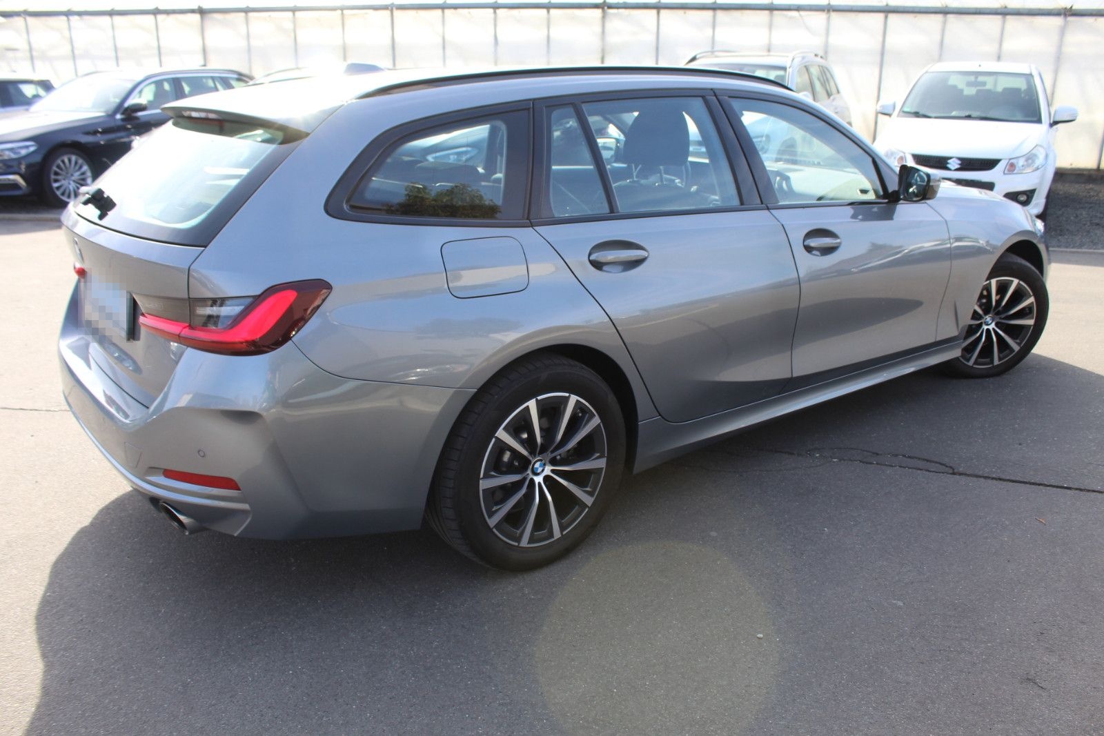 BMW 330d xDrive Tour.+HUD+Lenkradh.+17Z+Live Cockpit foto 9