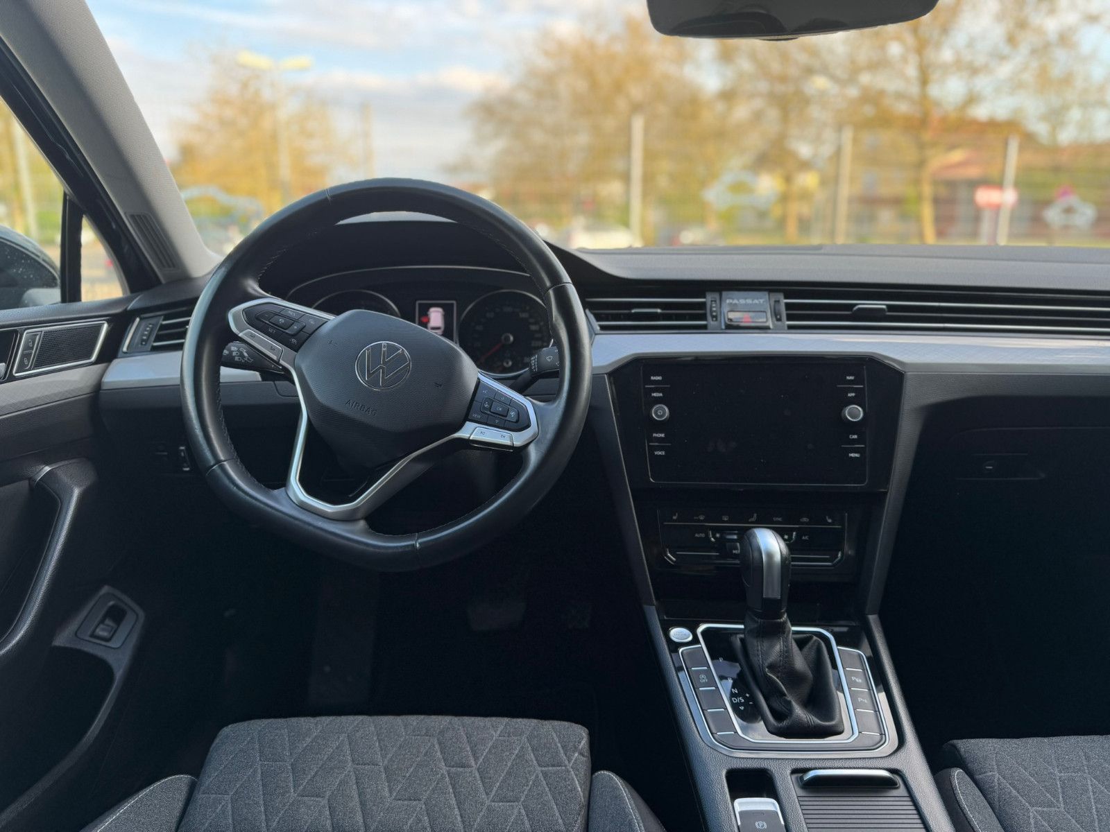 Volkswagen PASSAT | ACC | IQ.DRIVE | ACC | KAMERA | KEYLESS foto 11