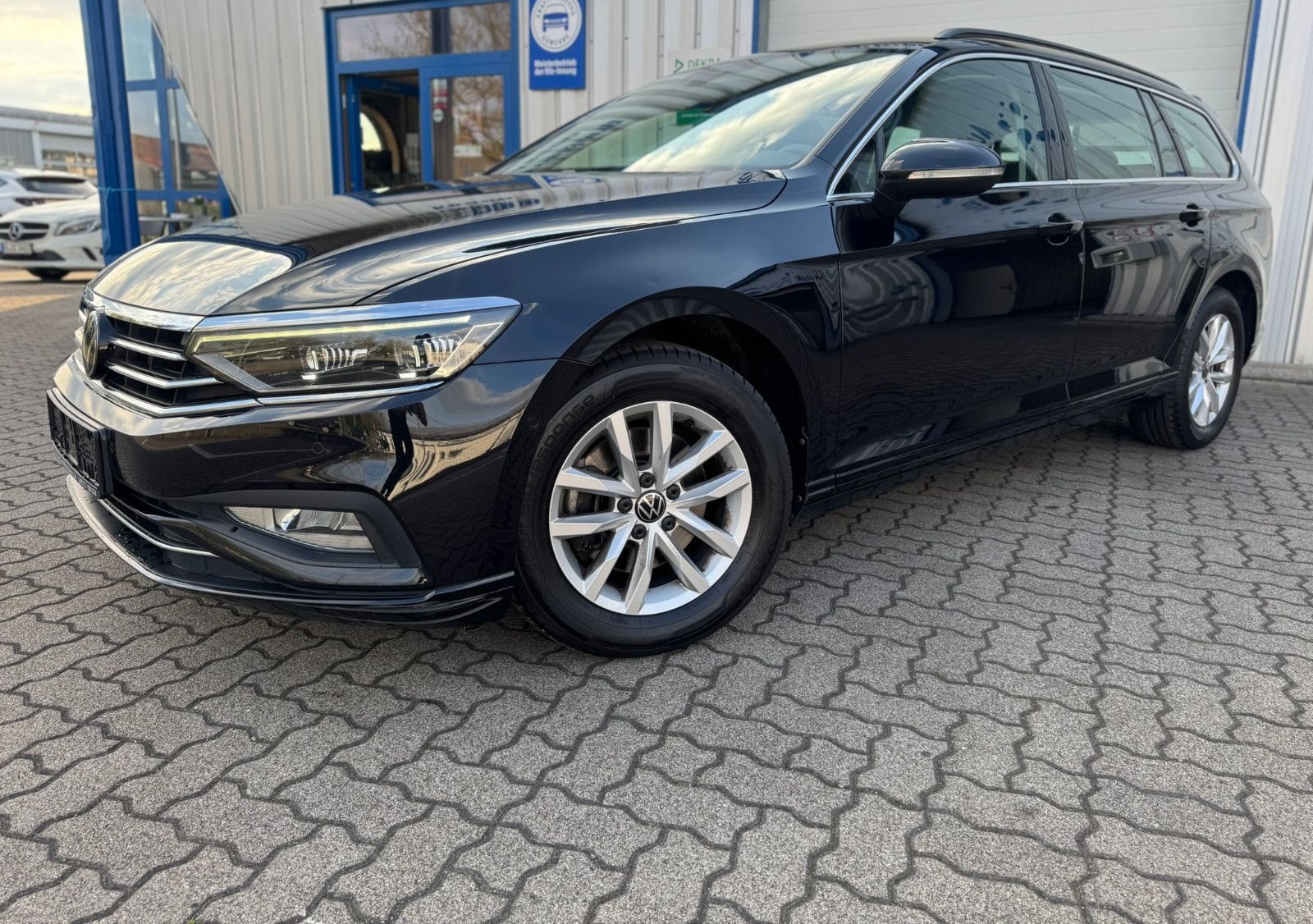 Volkswagen PASSAT | ACC | IQ.DRIVE | ACC | KAMERA | KEYLESS foto 3