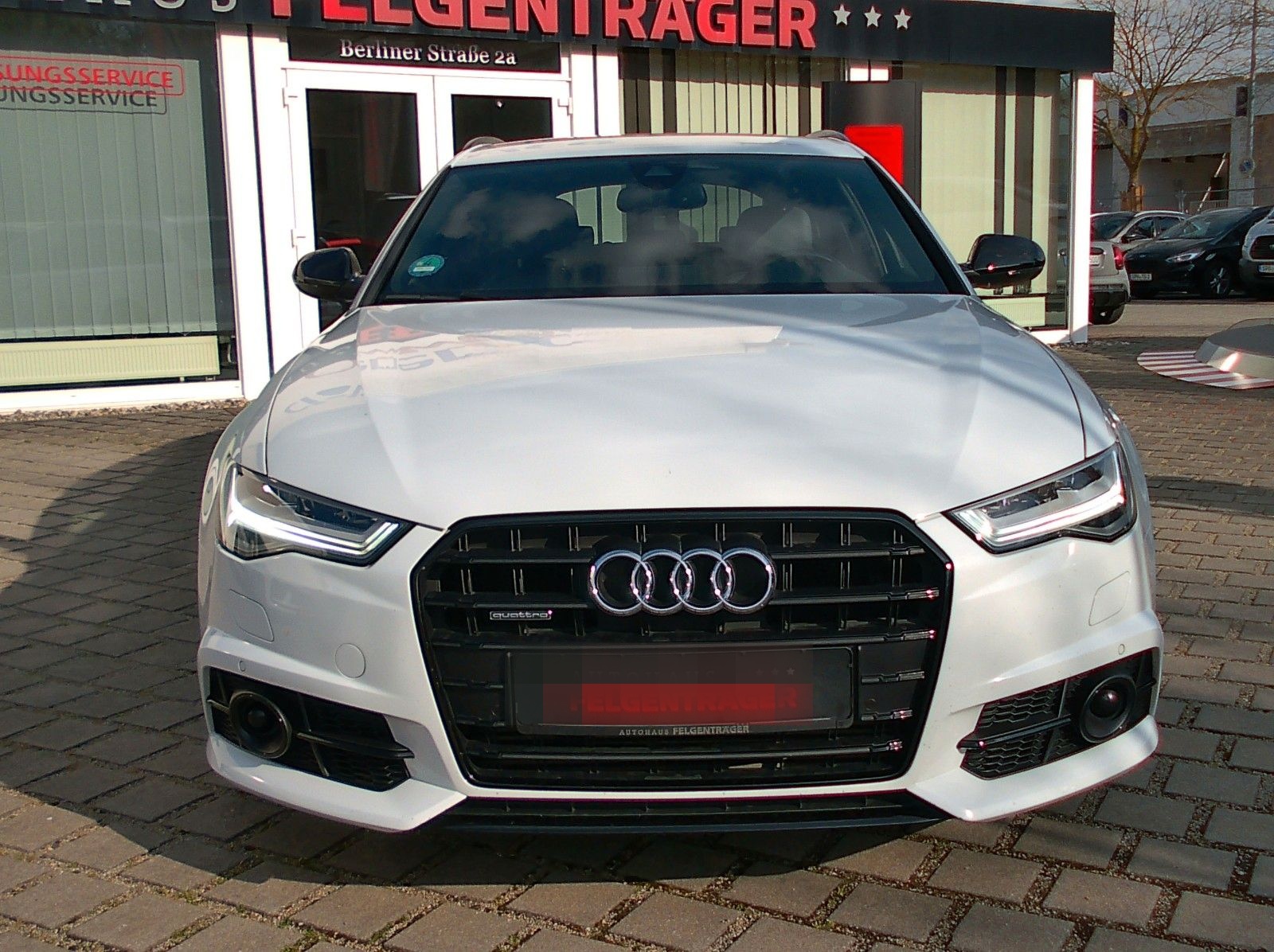 Audi A6 Avant 3.0 TDI quattro S-Line foto 2