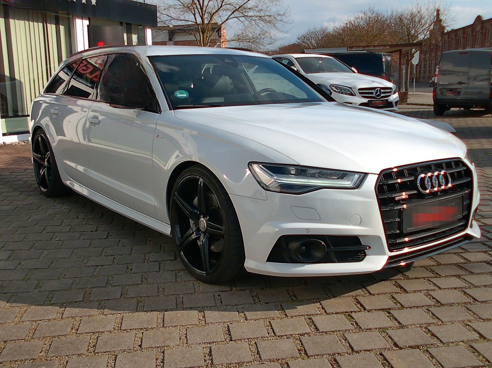 Audi A6 Avant 3.0 TDI quattro S-Line foto 3