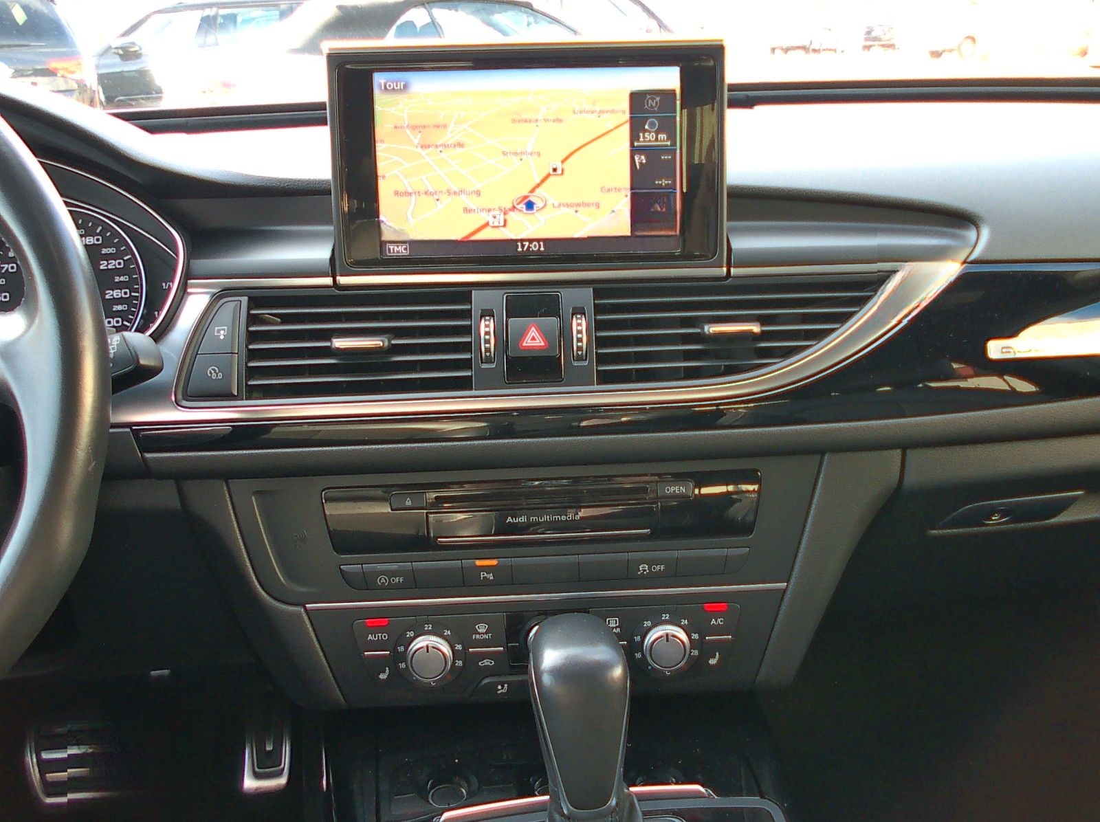 Audi A6 Avant 3.0 TDI quattro S-Line foto 9