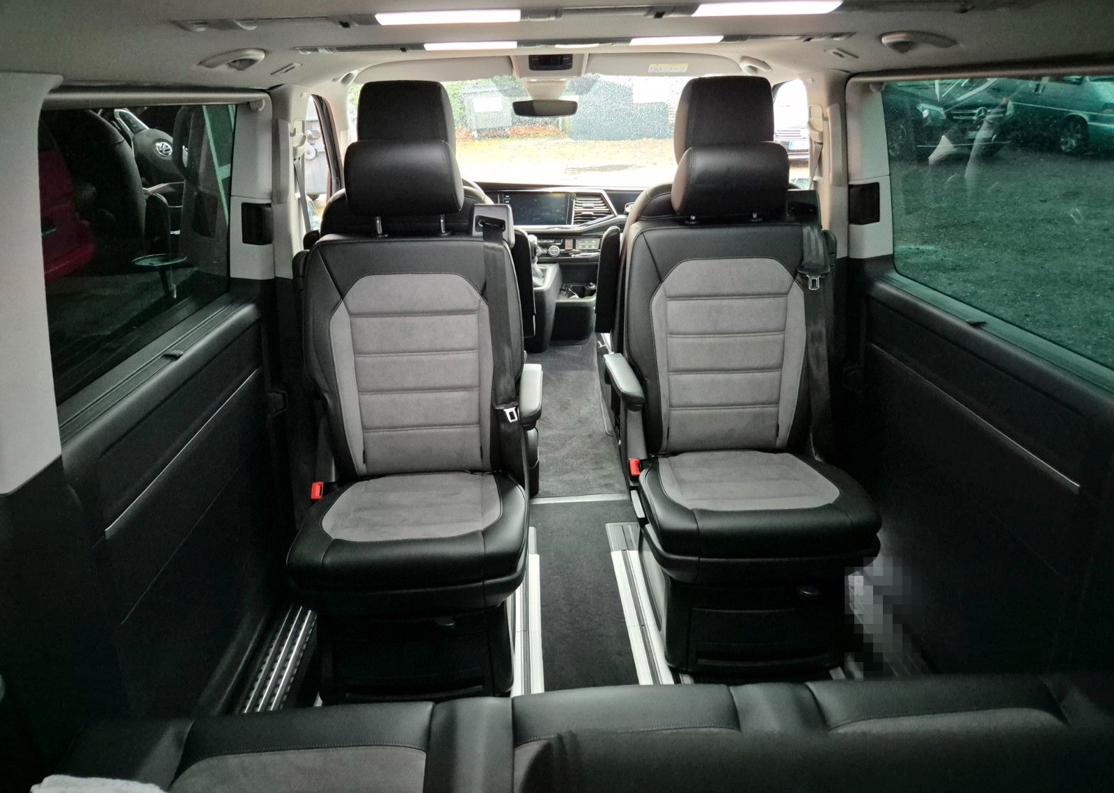 Volkswagen T6.1 Multivan 2.0TDI DSG 4Motion/STANDH/AHK/LED foto 24