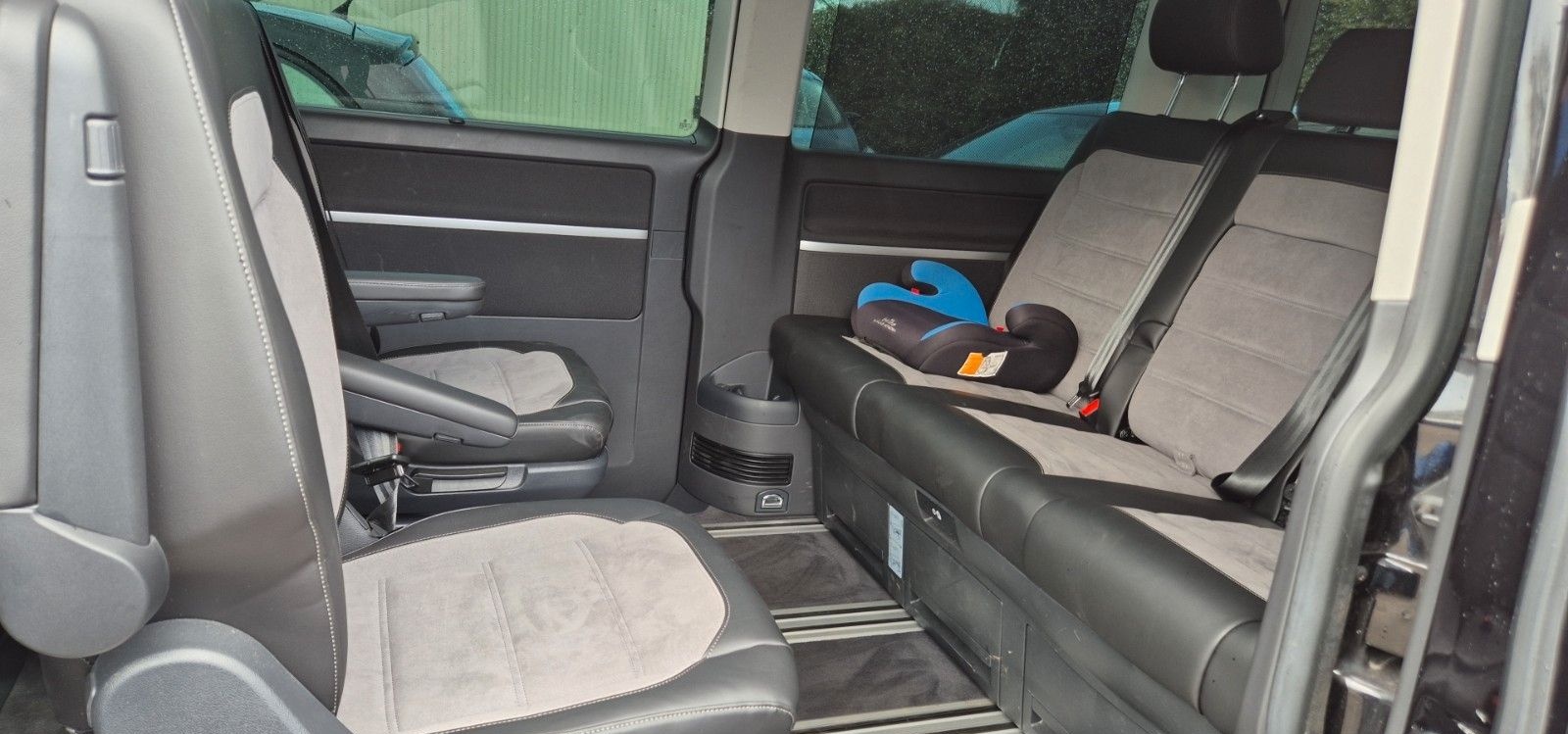 Volkswagen T6.1 Multivan 2.0TDI DSG 4Motion/STANDH/AHK/LED foto 4