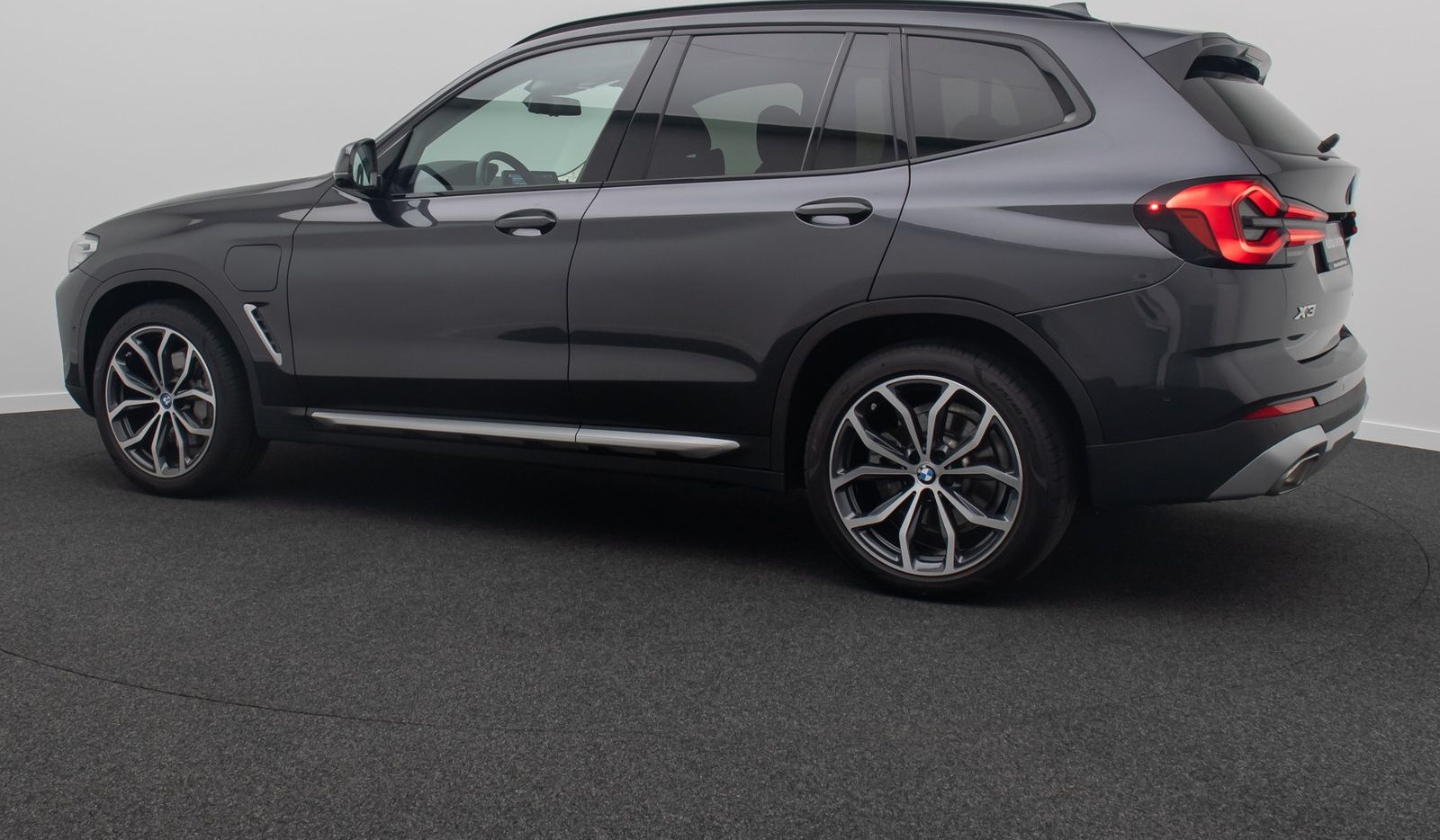 BMW X3 xD30e Panorama 360°HUD DAB HiFi AHK Komfort foto 10