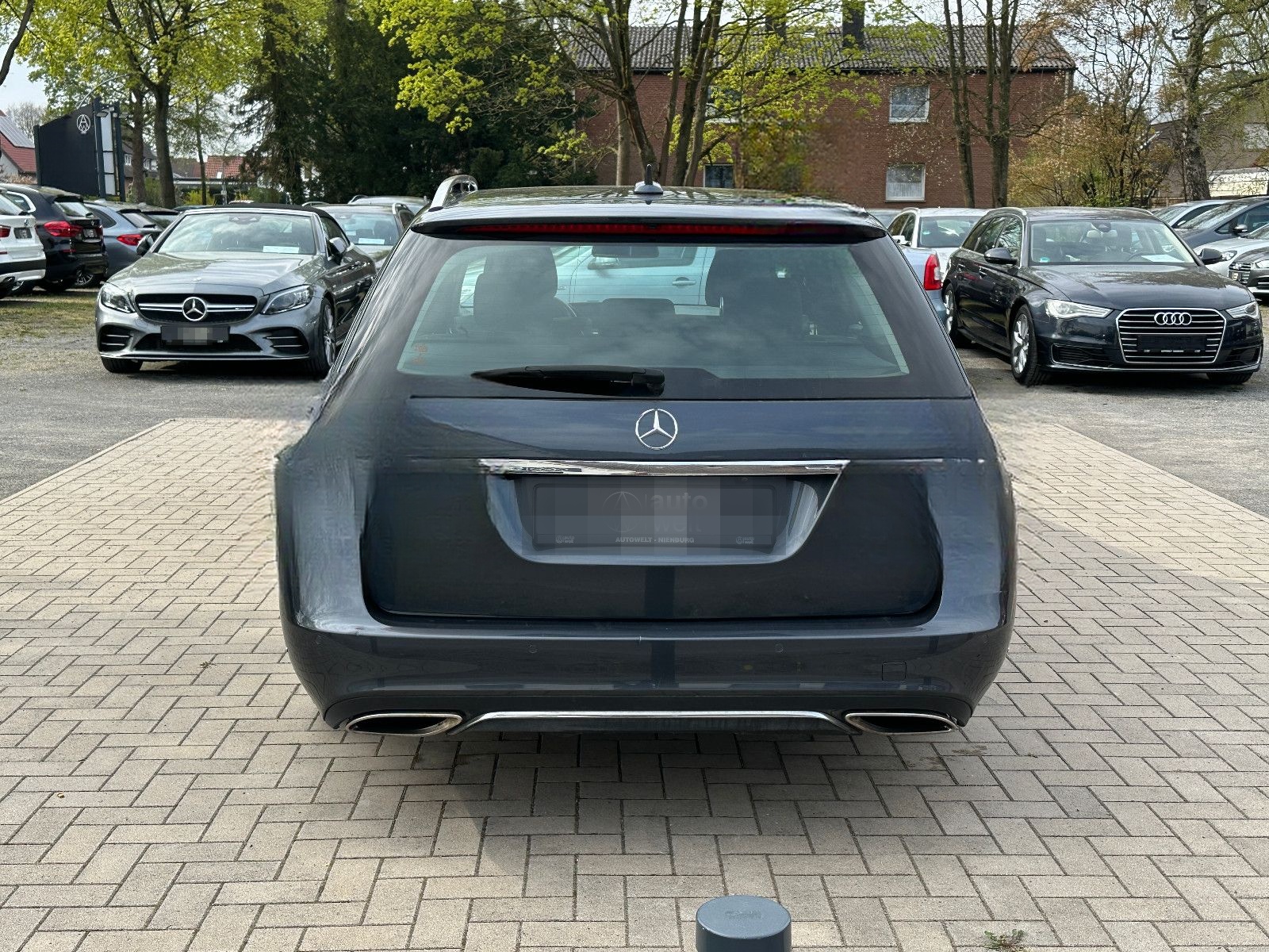 Mercedes-Benz E 220 CDI, Aut., LED, 360° Kamera, Scheckheft MB foto 4