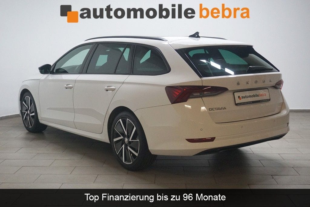 Skoda Octavia 2.0TDI DSG Sportpaket Virtual AHK Pano foto 6