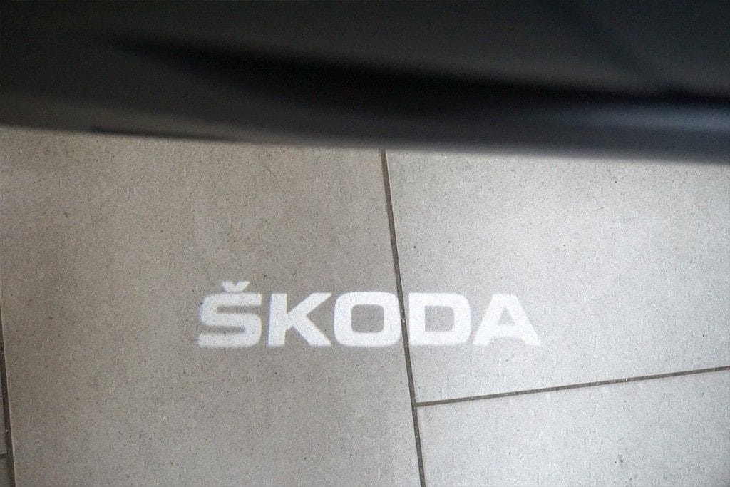 Skoda Octavia 2.0TDI DSG Sportpaket Virtual AHK Pano foto 7