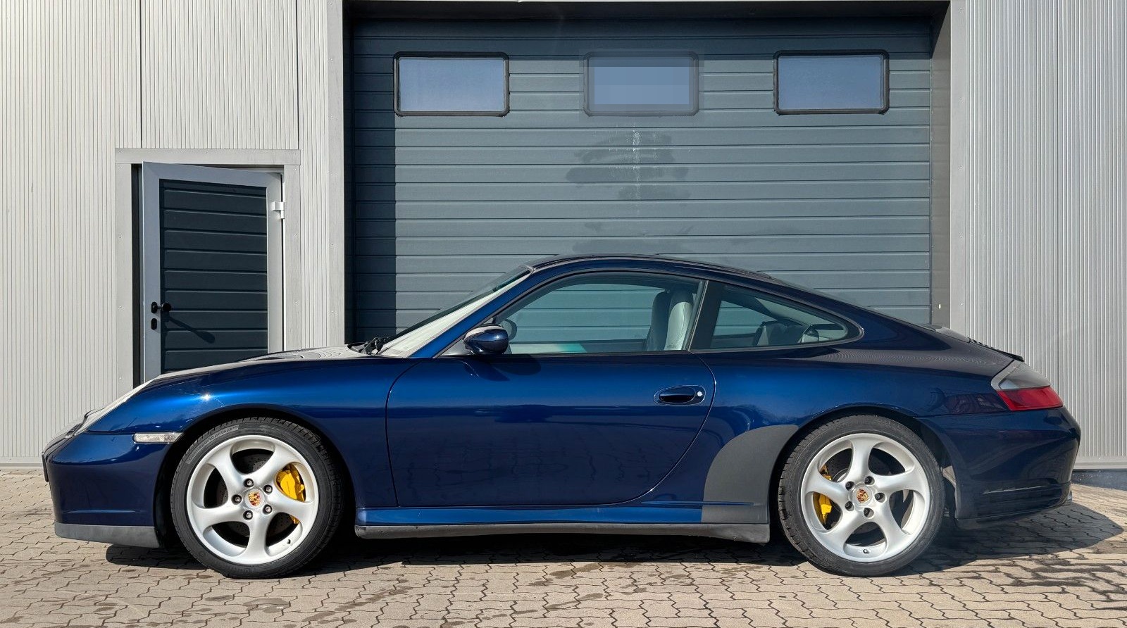 Porsche 996 Carrera 4S Coupé/Bose/Schiebedach/ElektrSitz foto 4