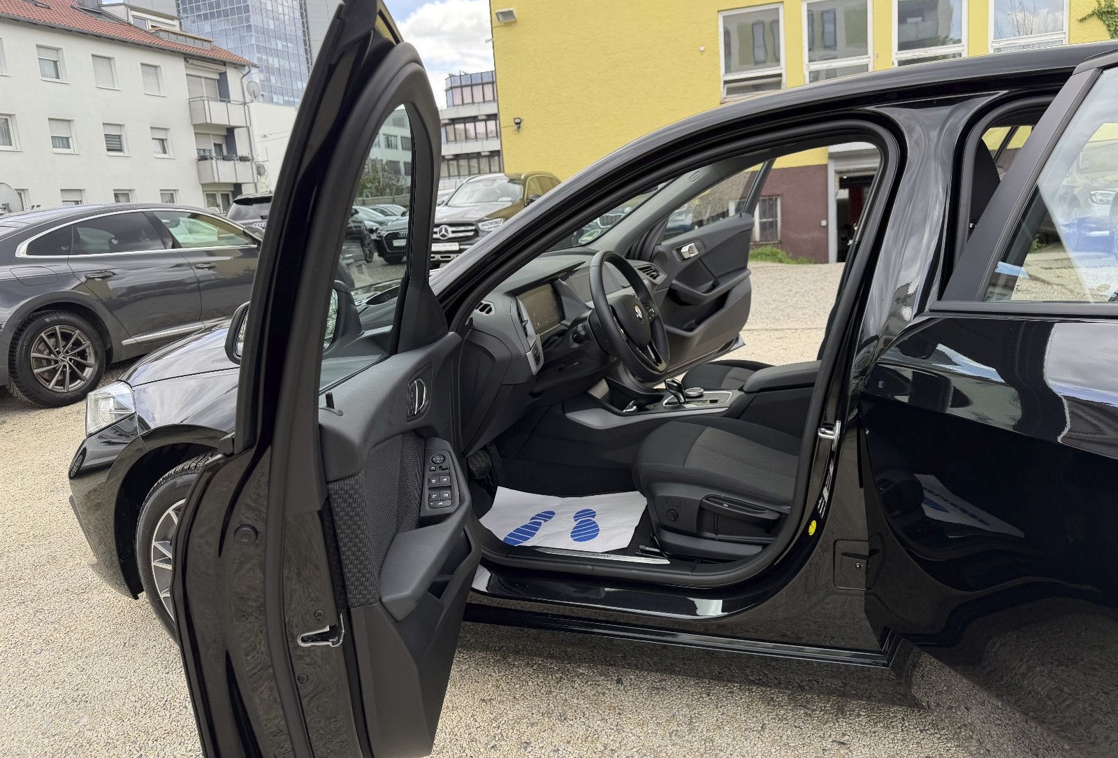 BMW 120 d Advantage Aut. LED+VIRTUAL+TOTWINKEL+SPUR. foto 11