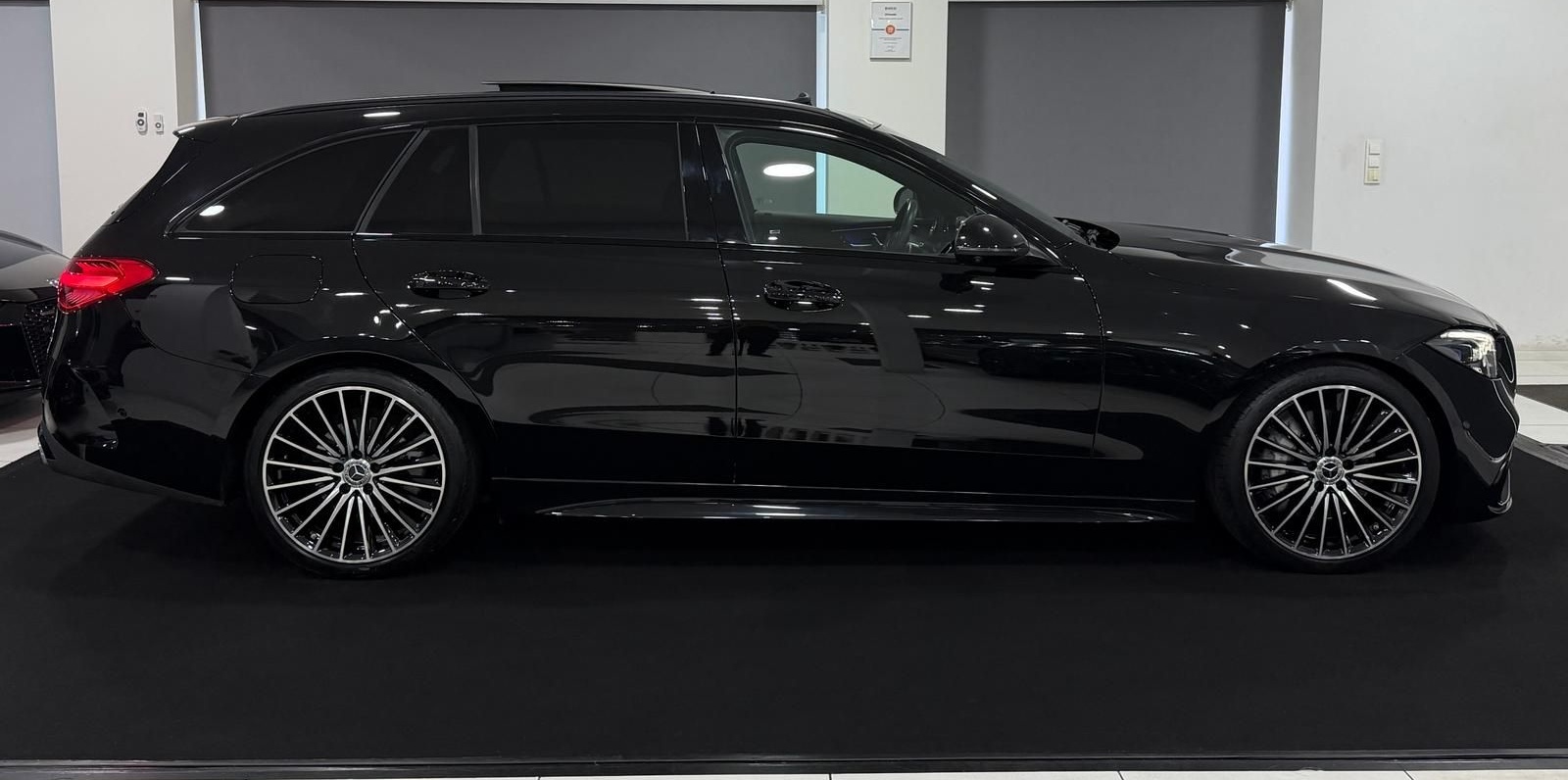 Mercedes-Benz C 300 d T AMG-LINE*PANO*AMBI*360*MASSAGE*HUD* foto 9