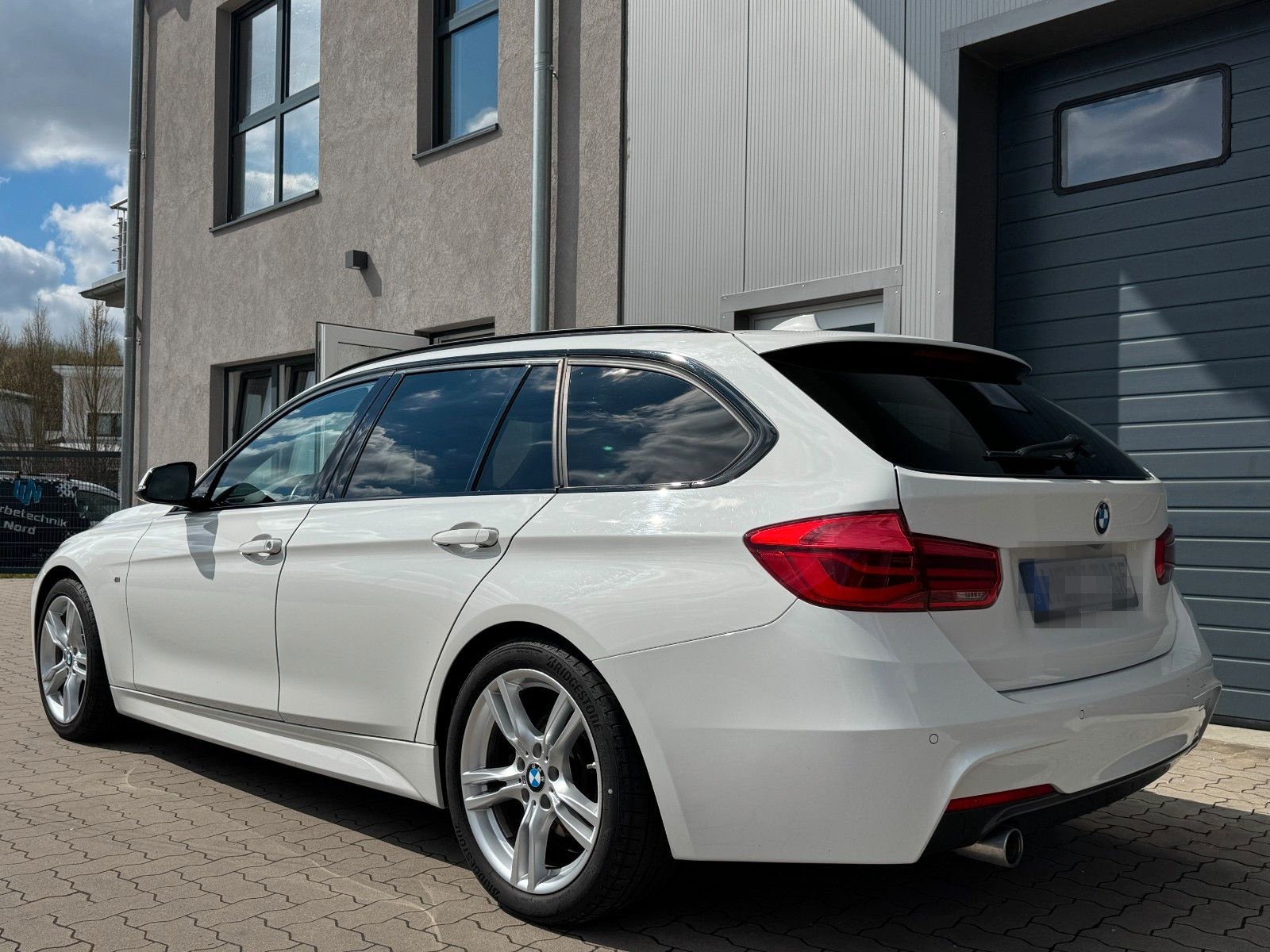 BMW 318 d M Sport Touring/Kamera/Navi/AHK/Voll-His foto 5