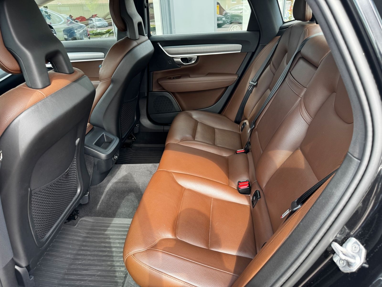 Volvo S 90 D4 DPF Momentum LED+Kamera+Navi+CarPlay+AHK foto 18