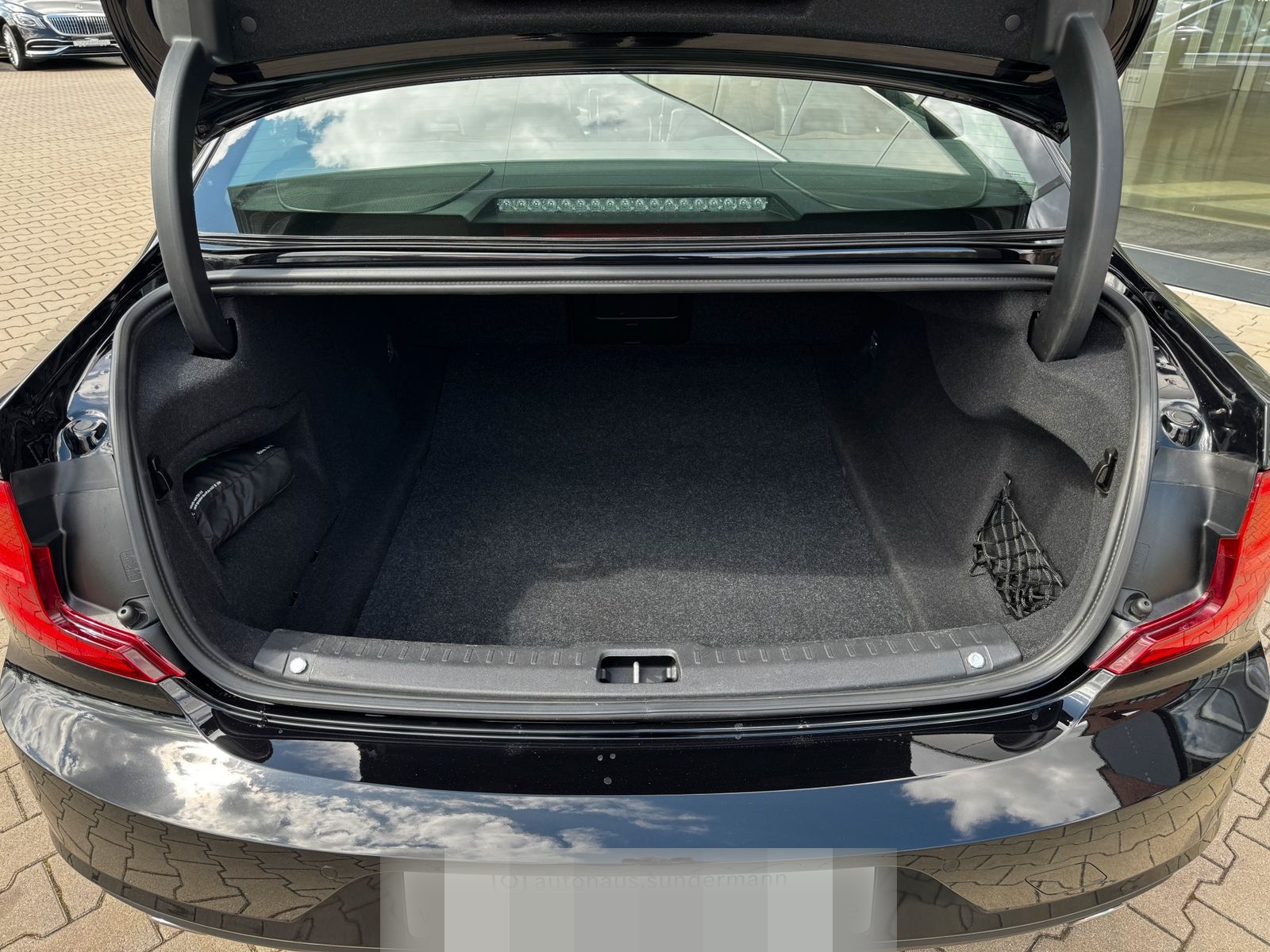 Volvo S 90 D4 DPF Momentum LED+Kamera+Navi+CarPlay+AHK foto 19