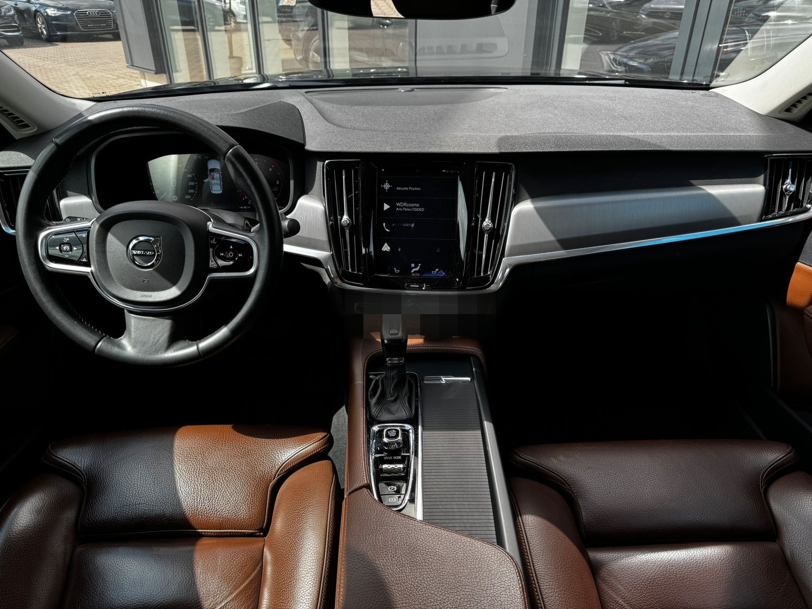 Volvo S 90 D4 DPF Momentum LED+Kamera+Navi+CarPlay+AHK foto 7