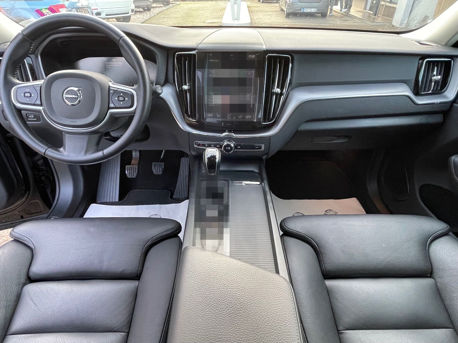 Volvo XC 60 Momentum Leder+Navi+Virtual Cockpit+Lane foto 15