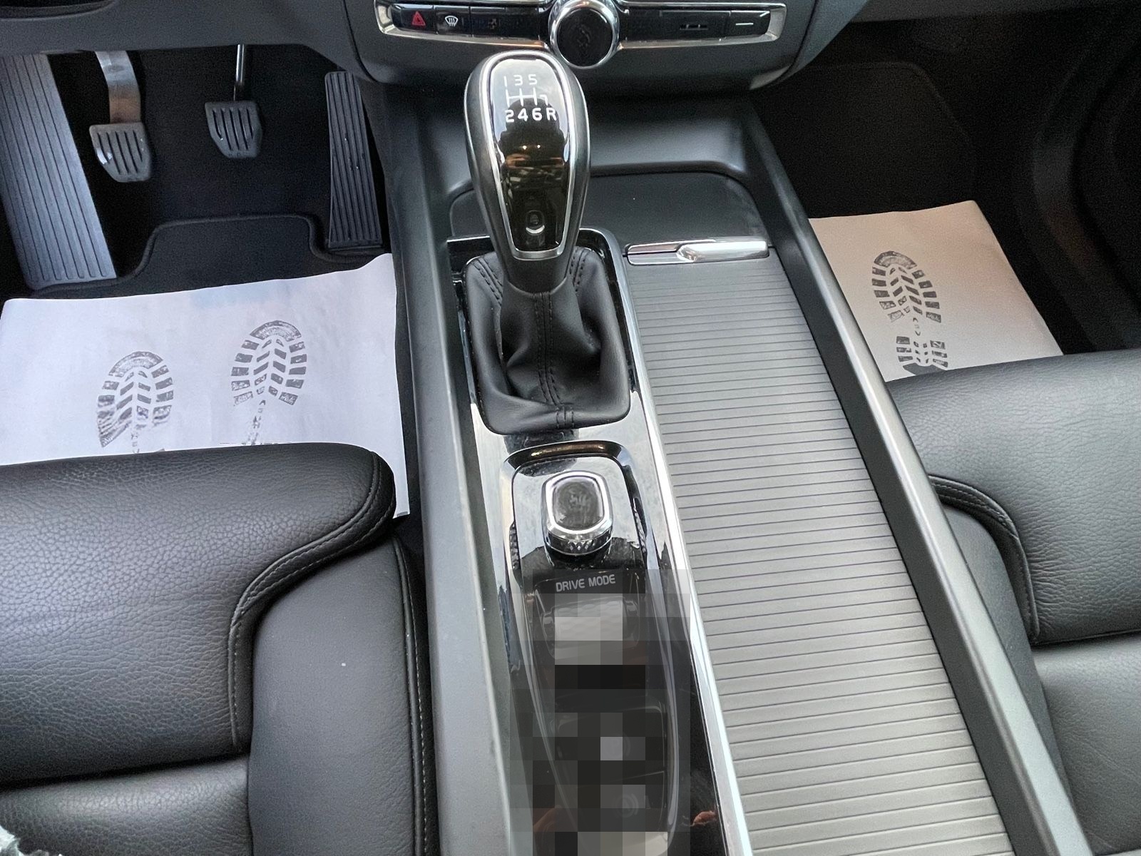 Volvo XC 60 Momentum Leder+Navi+Virtual Cockpit+Lane foto 17