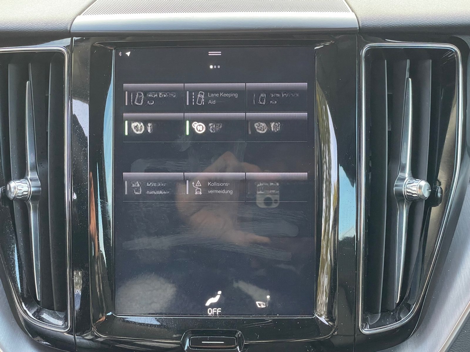 Volvo XC 60 Momentum Leder+Navi+Virtual Cockpit+Lane foto 19