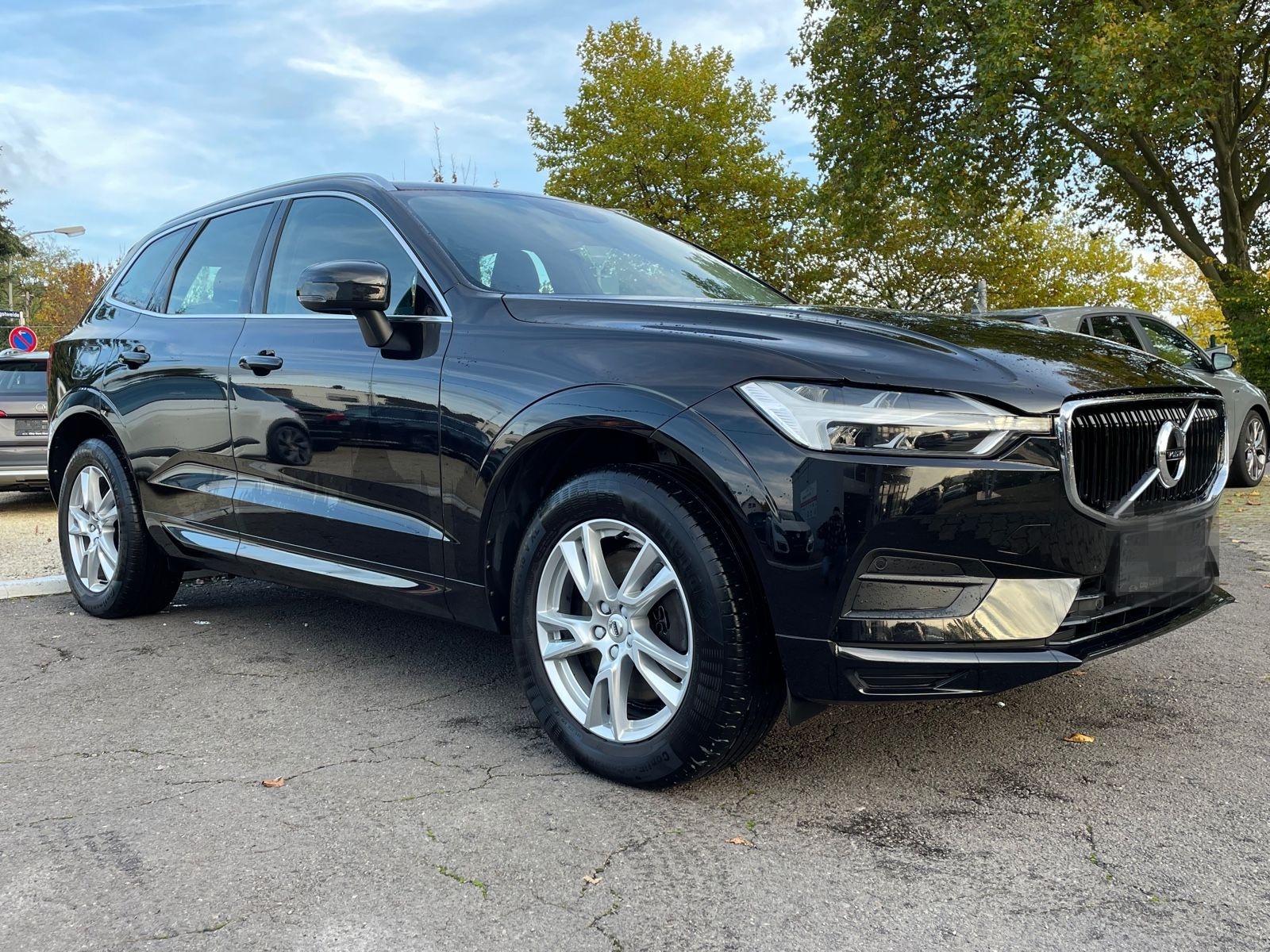 Volvo XC 60 Momentum Leder+Navi+Virtual Cockpit+Lane foto 3