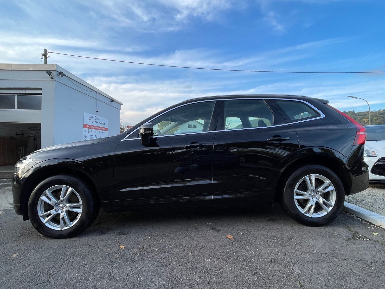 Volvo XC 60 Momentum Leder+Navi+Virtual Cockpit+Lane foto 8