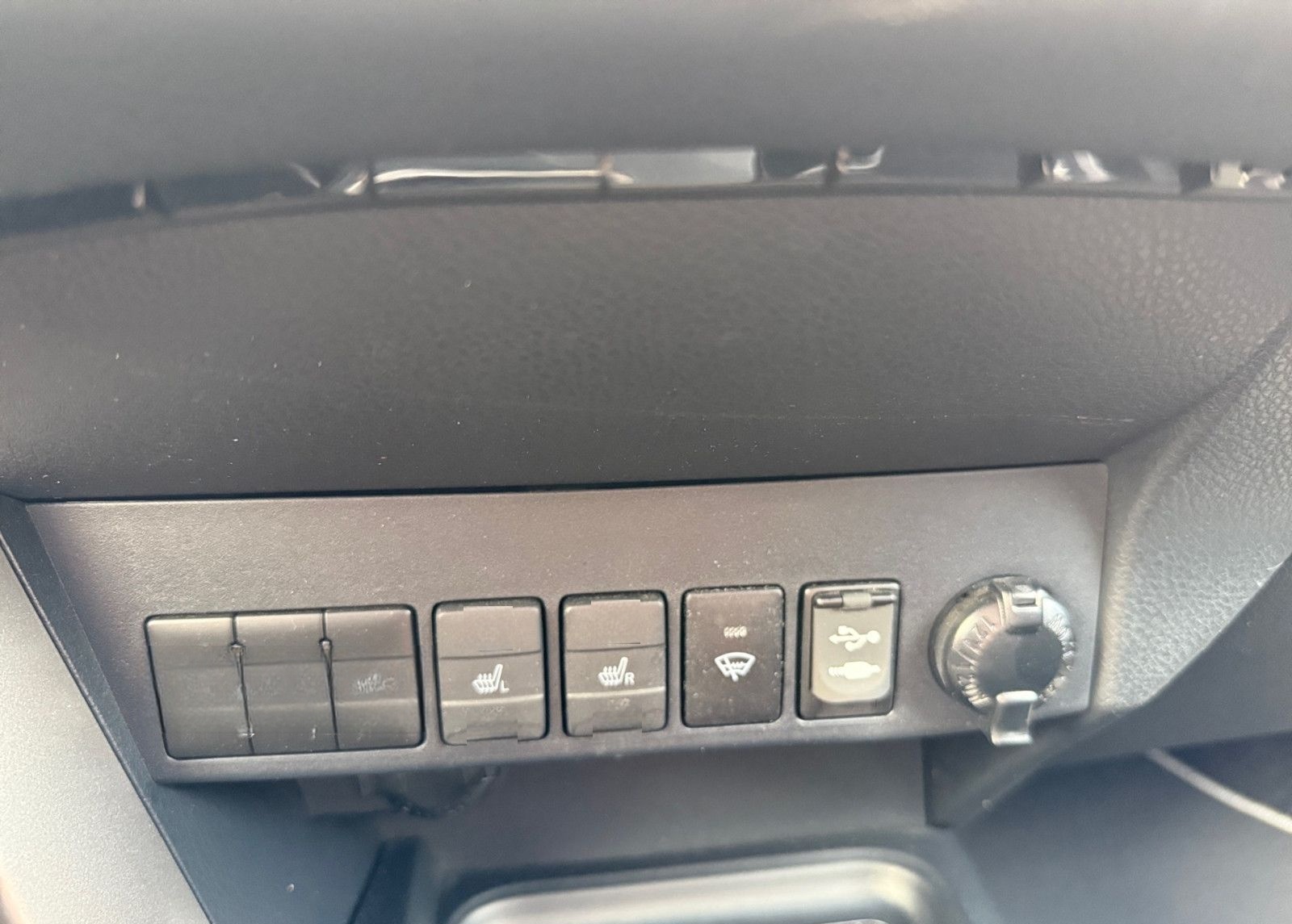 Toyota RAV 4 2,5-l-Hybrid Team Deutschland Auto 4x2 foto 13