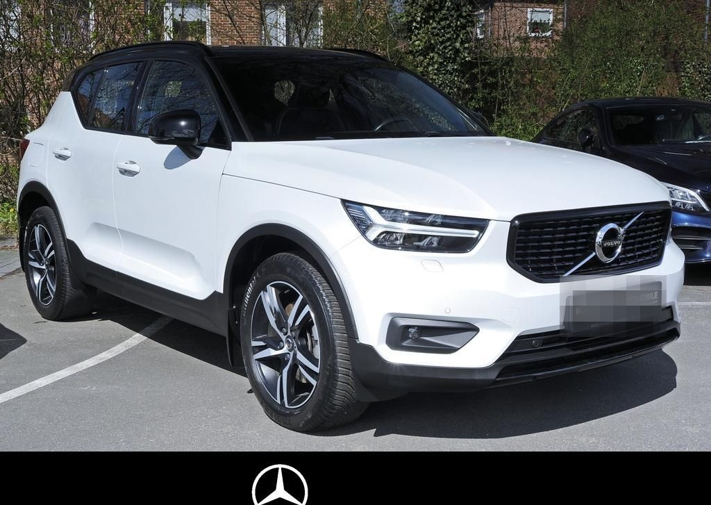 Volvo XC 40 D4 AWD R-DESIGN TEMPO KAMERA PDC SHD SHZ foto 3