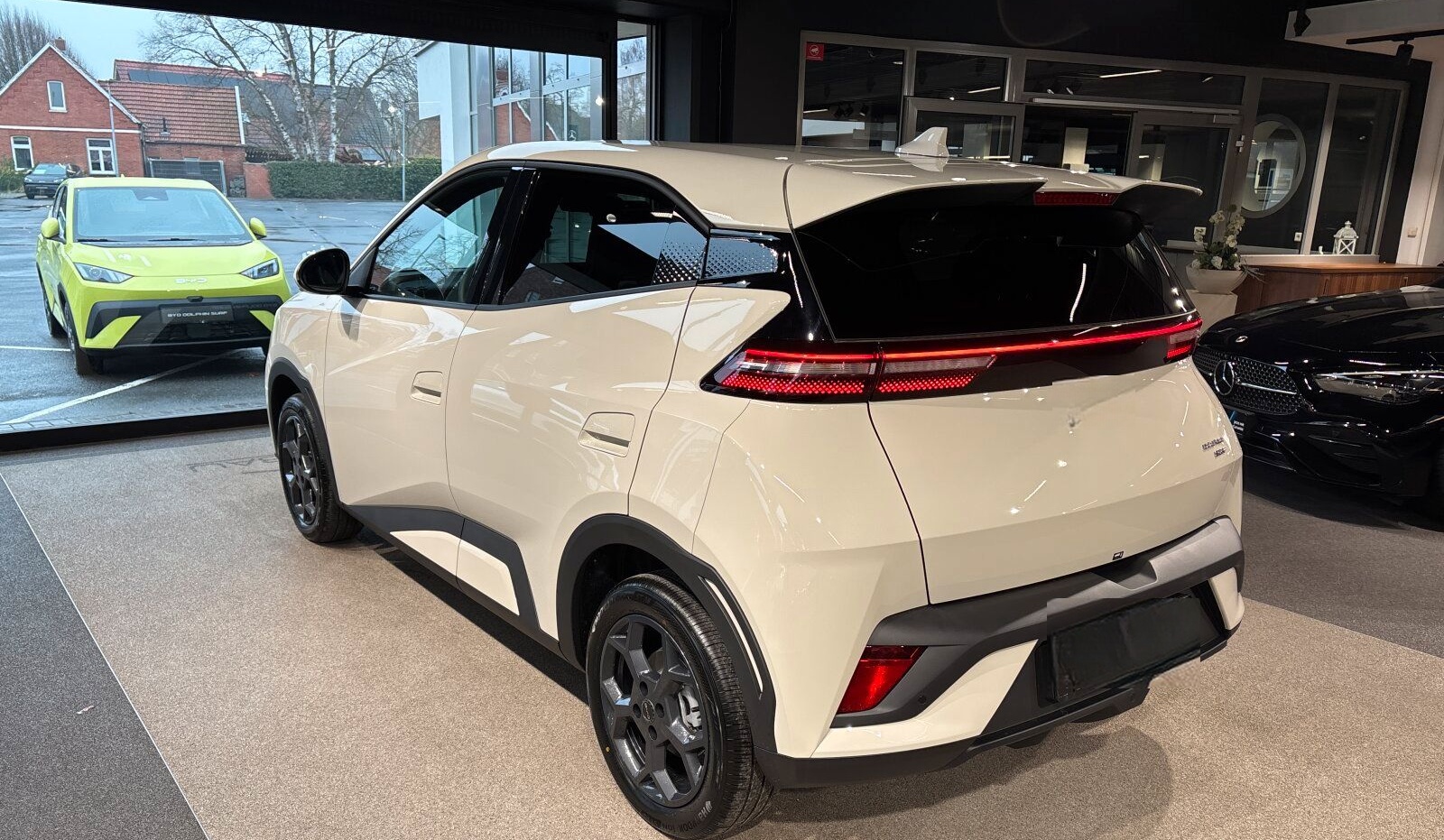 BYD Dolphin Surf Comfort LED*Navi*Apple Car*360°* foto 3