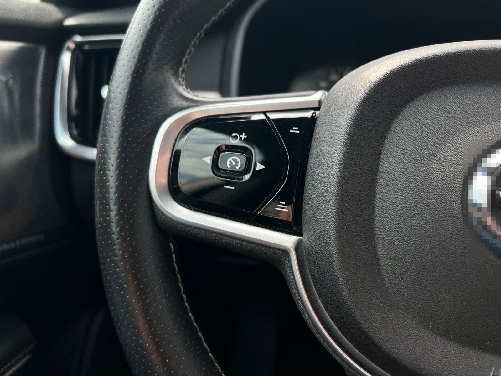 Volvo V90 D5 AWD R-Design Geartronic/AHK/ACC/SitzHZ foto 15