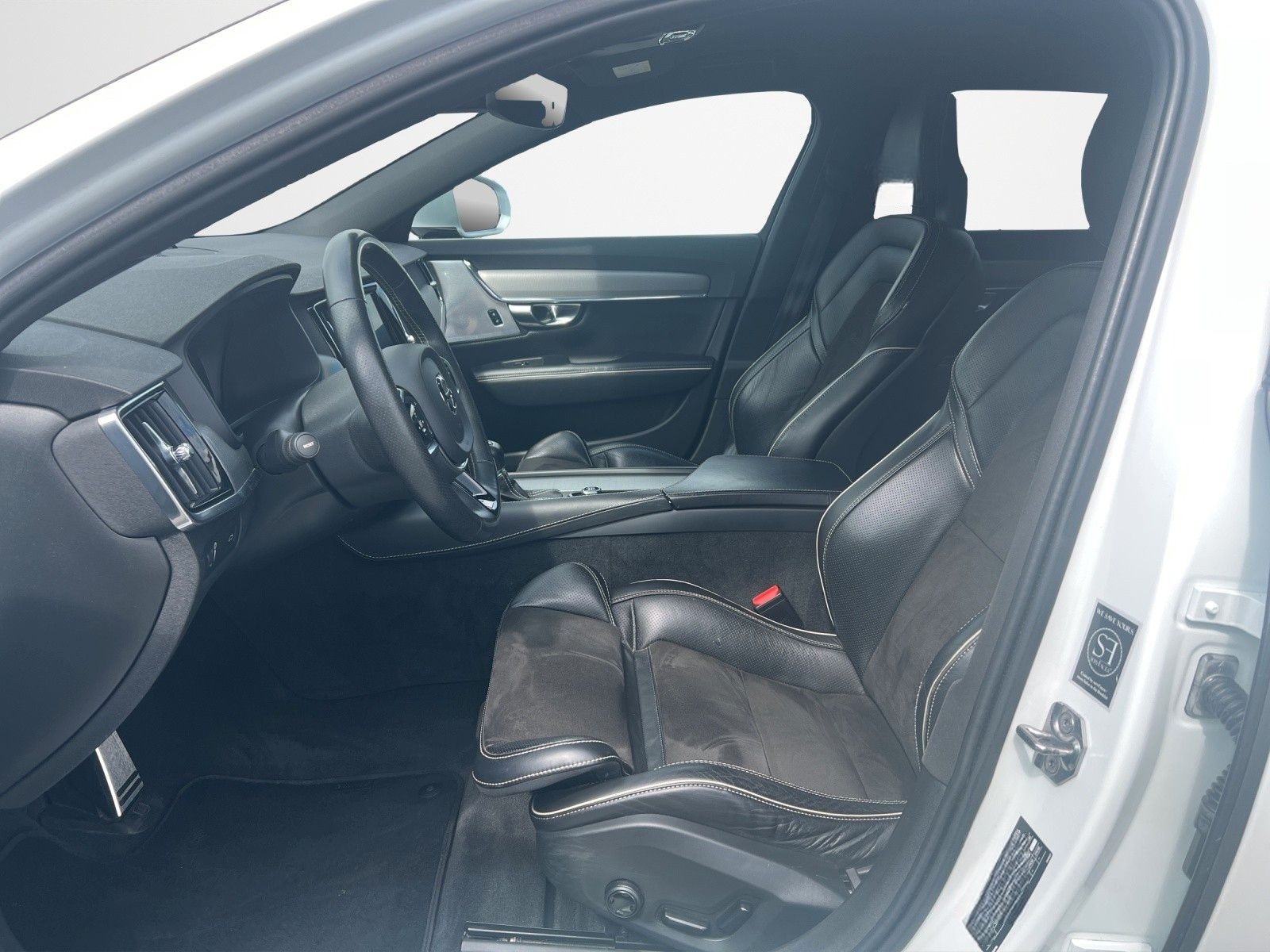 Volvo V90 D5 AWD R-Design Geartronic/AHK/ACC/SitzHZ foto 10