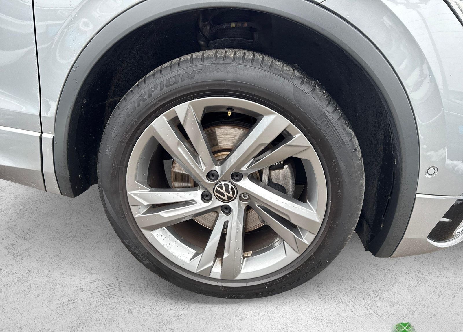 Volkswagen Tiguan Allspace 2.0 TSI R-LINE AHK HUD PANO NAVI foto 6