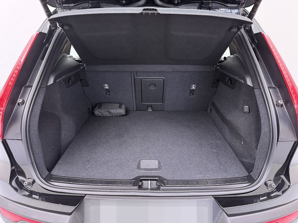 Volvo XC40 D4 AWD Momentum Pro Aut. *Navi*Kamera*H/K*K foto 17