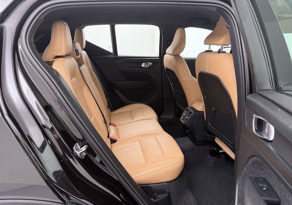 Volvo XC40 D4 AWD Momentum Pro Aut. *Navi*Kamera*H/K*K foto 21